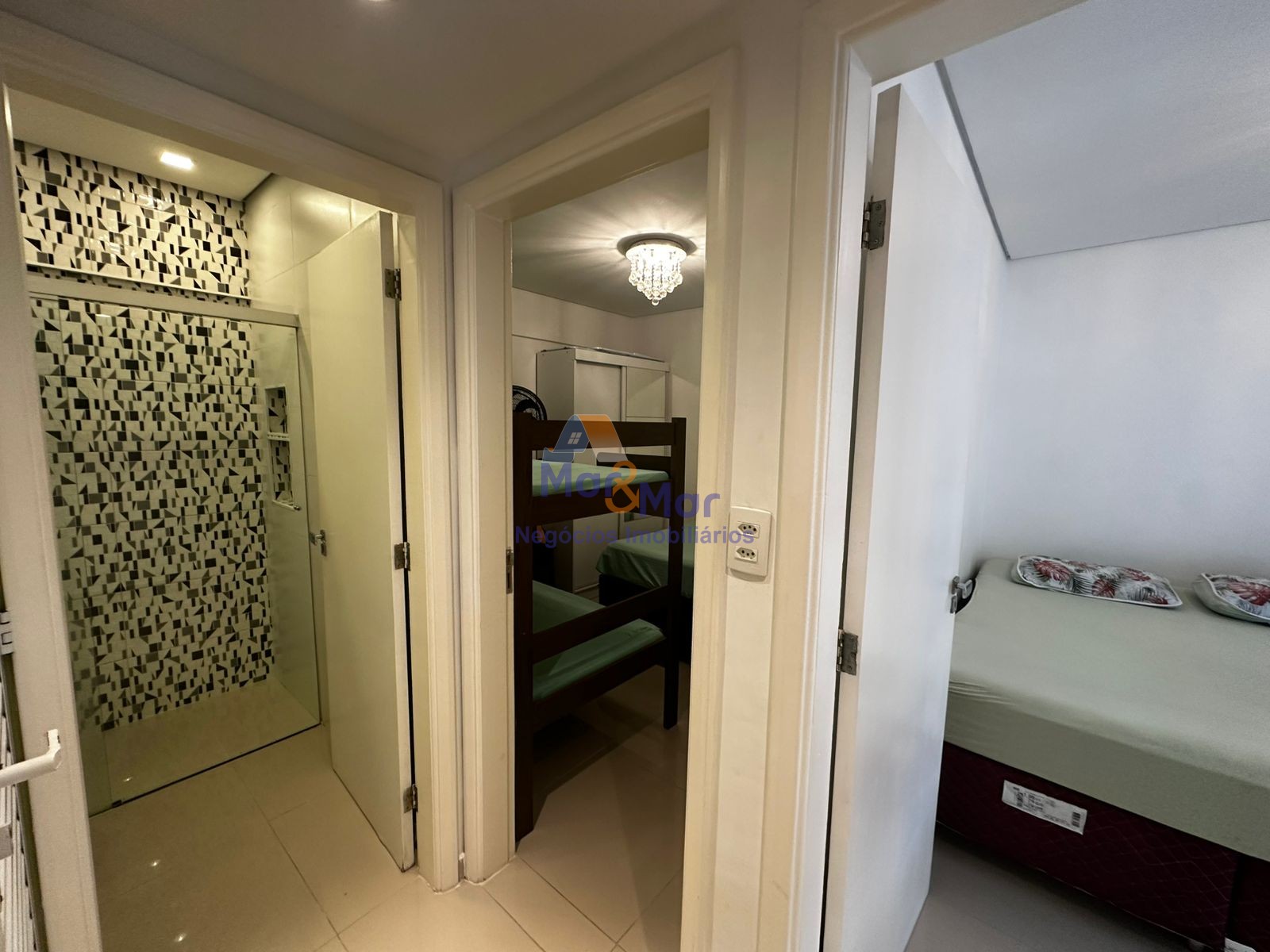 Apartamento na Praia das Astúrias, Guarujá - SP