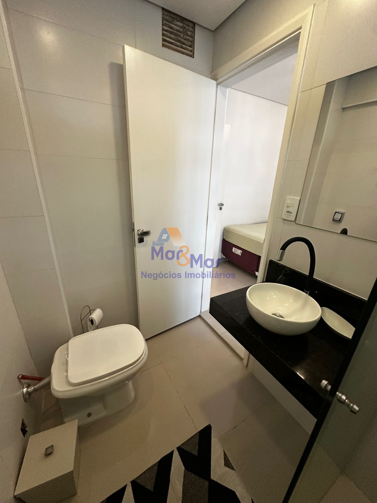 Apartamento na Praia das Astúrias, Guarujá - SP