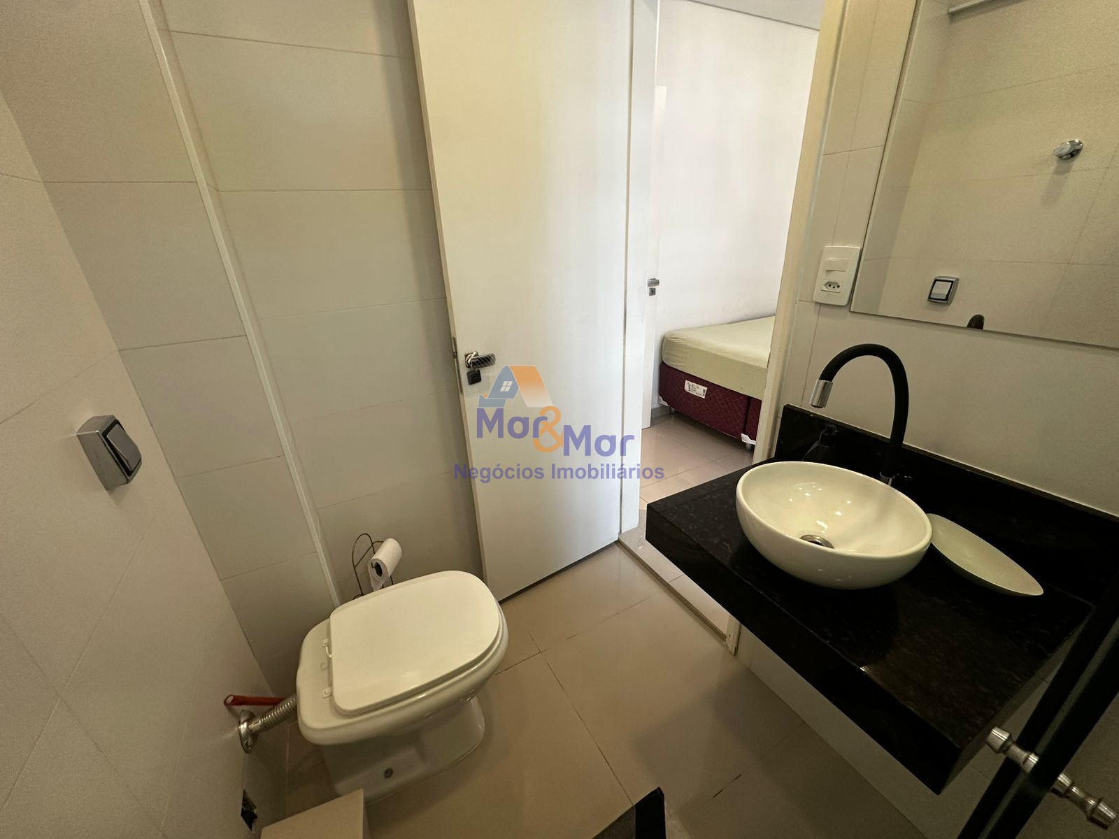 Apartamento na Praia das Astúrias, Guarujá - SP