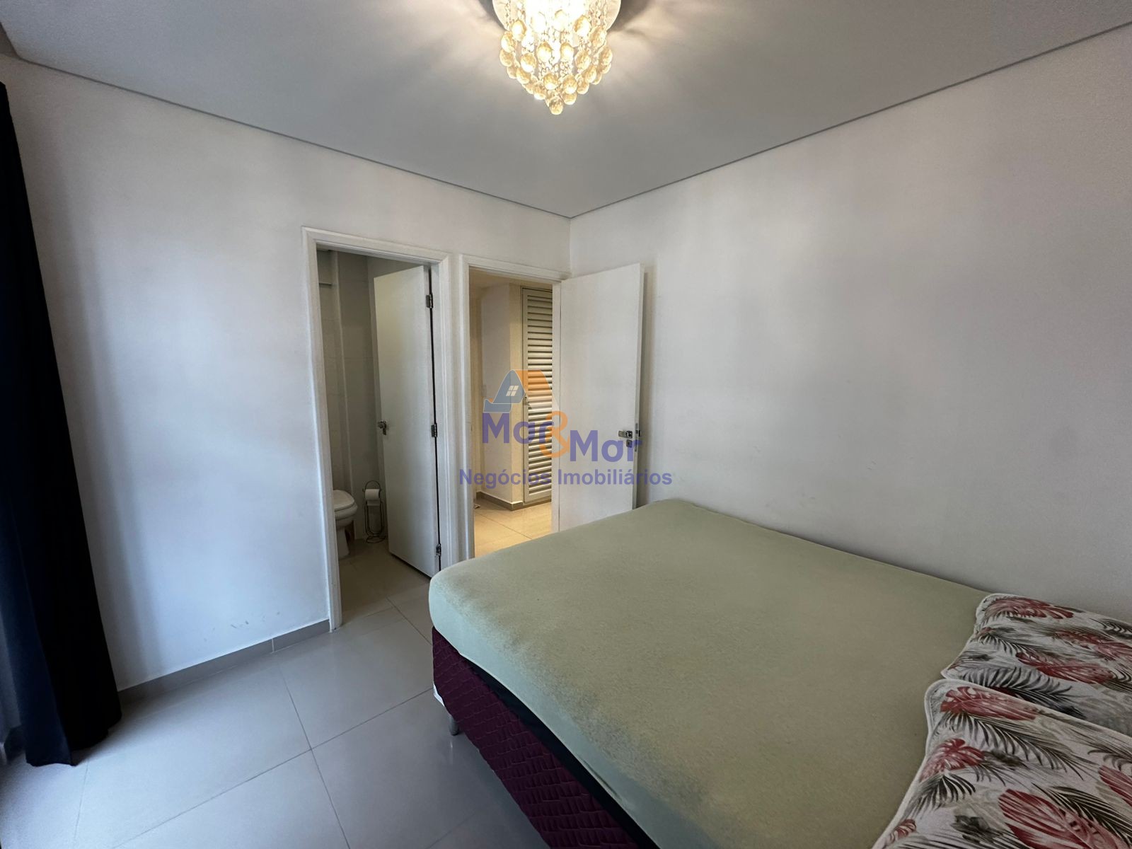 Apartamento na Praia das Astúrias, Guarujá - SP