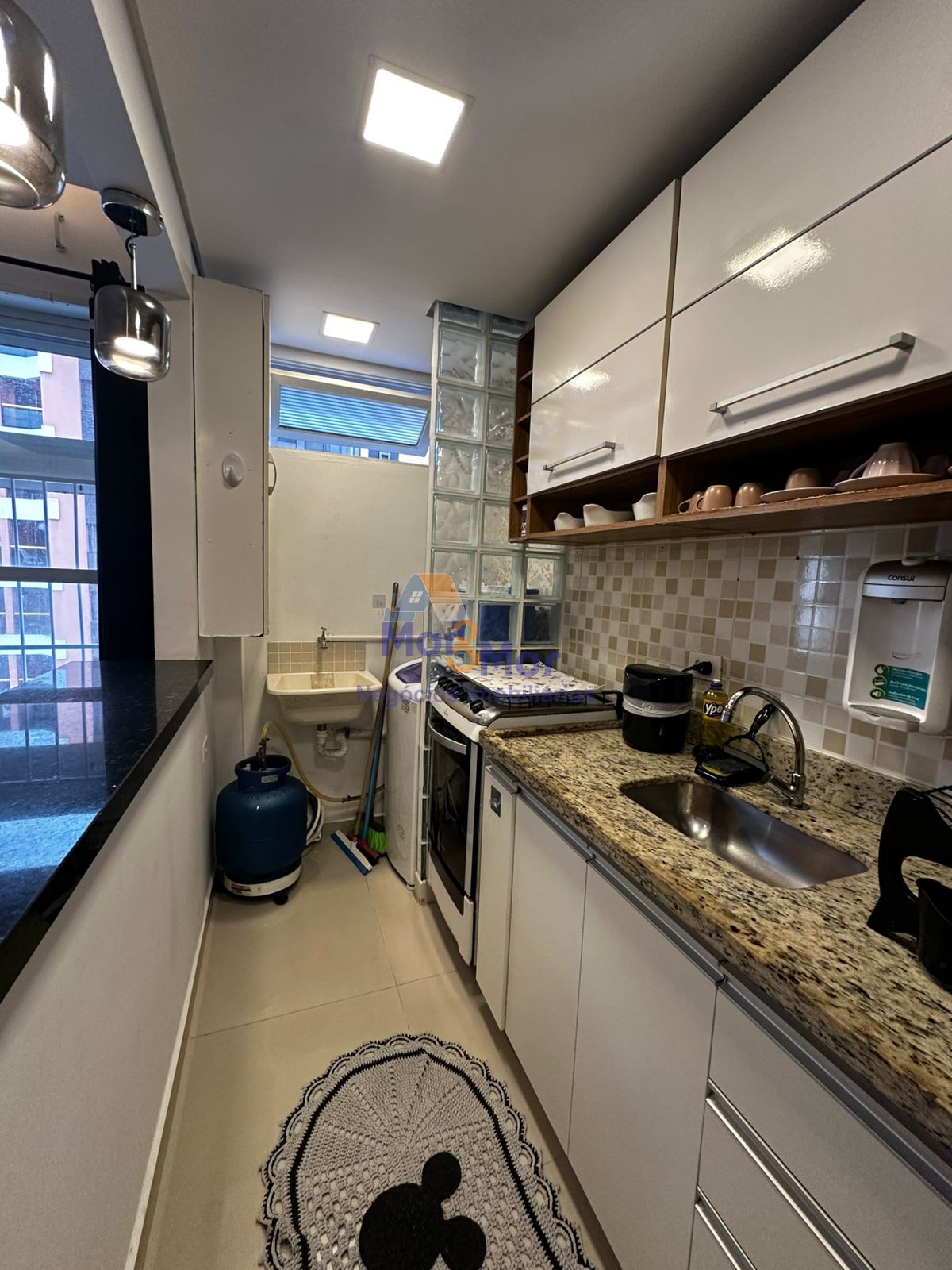 Apartamento na Praia das Astúrias, Guarujá - SP