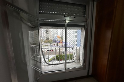 Apartamento na Praia das Pitangueiras, Guarujá - SP