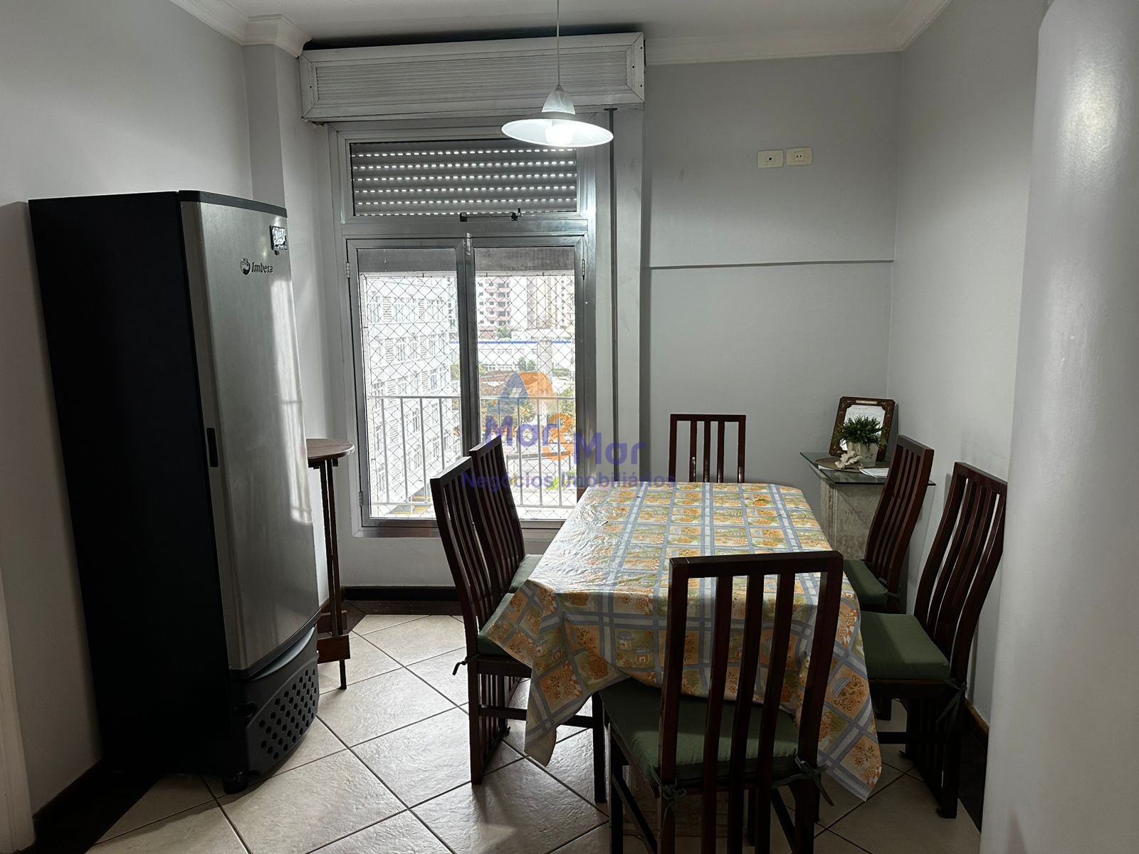 Apartamento na Praia das Pitangueiras, Guarujá - SP