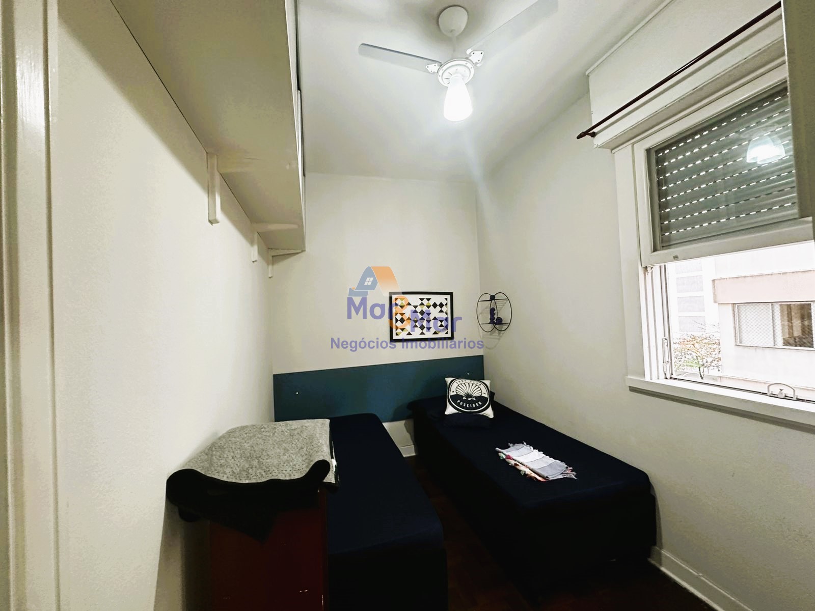 Apartamento na Praia das Pitangueiras, Guarujá - SP
