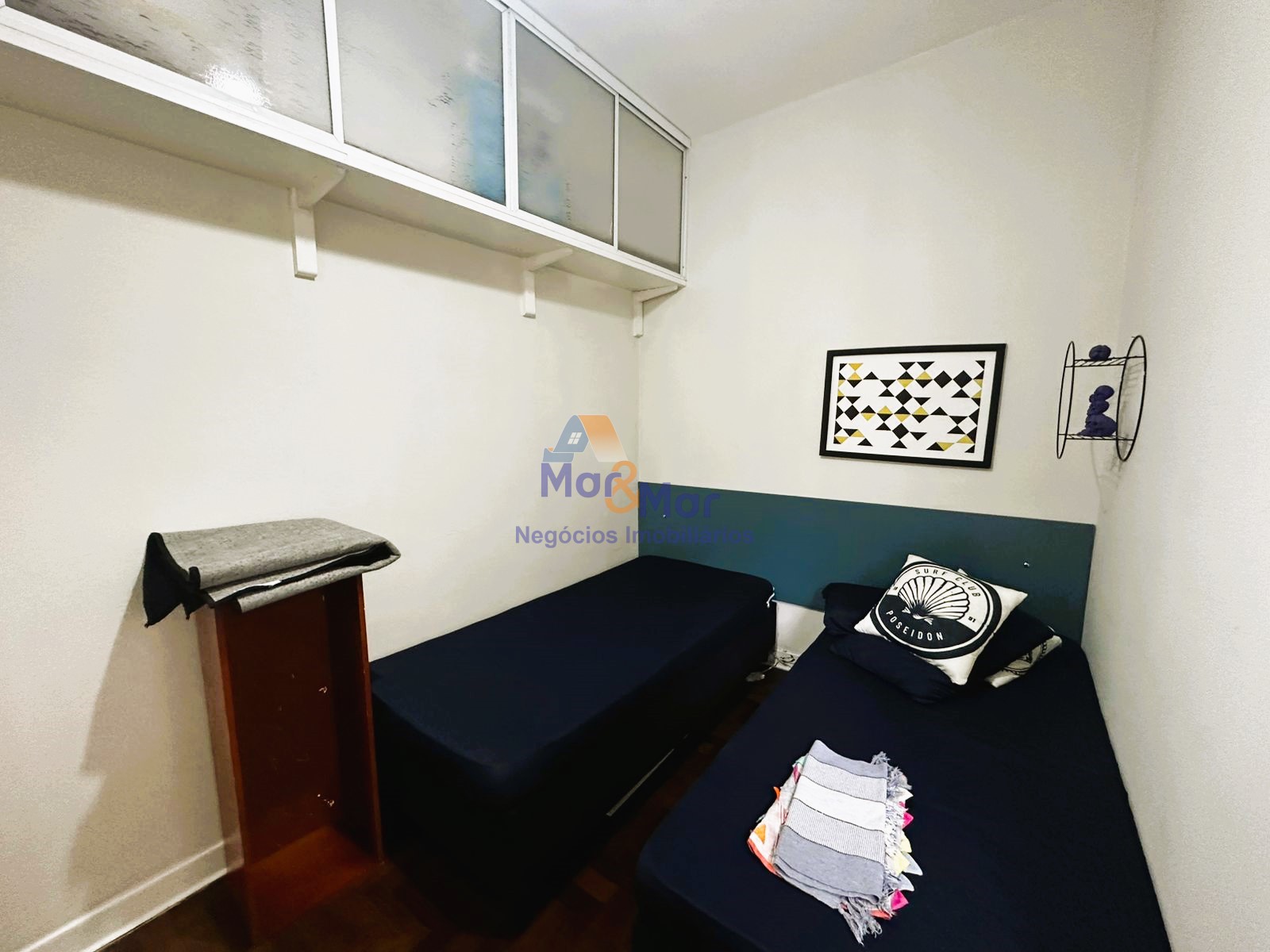 Apartamento na Praia das Pitangueiras, Guarujá - SP