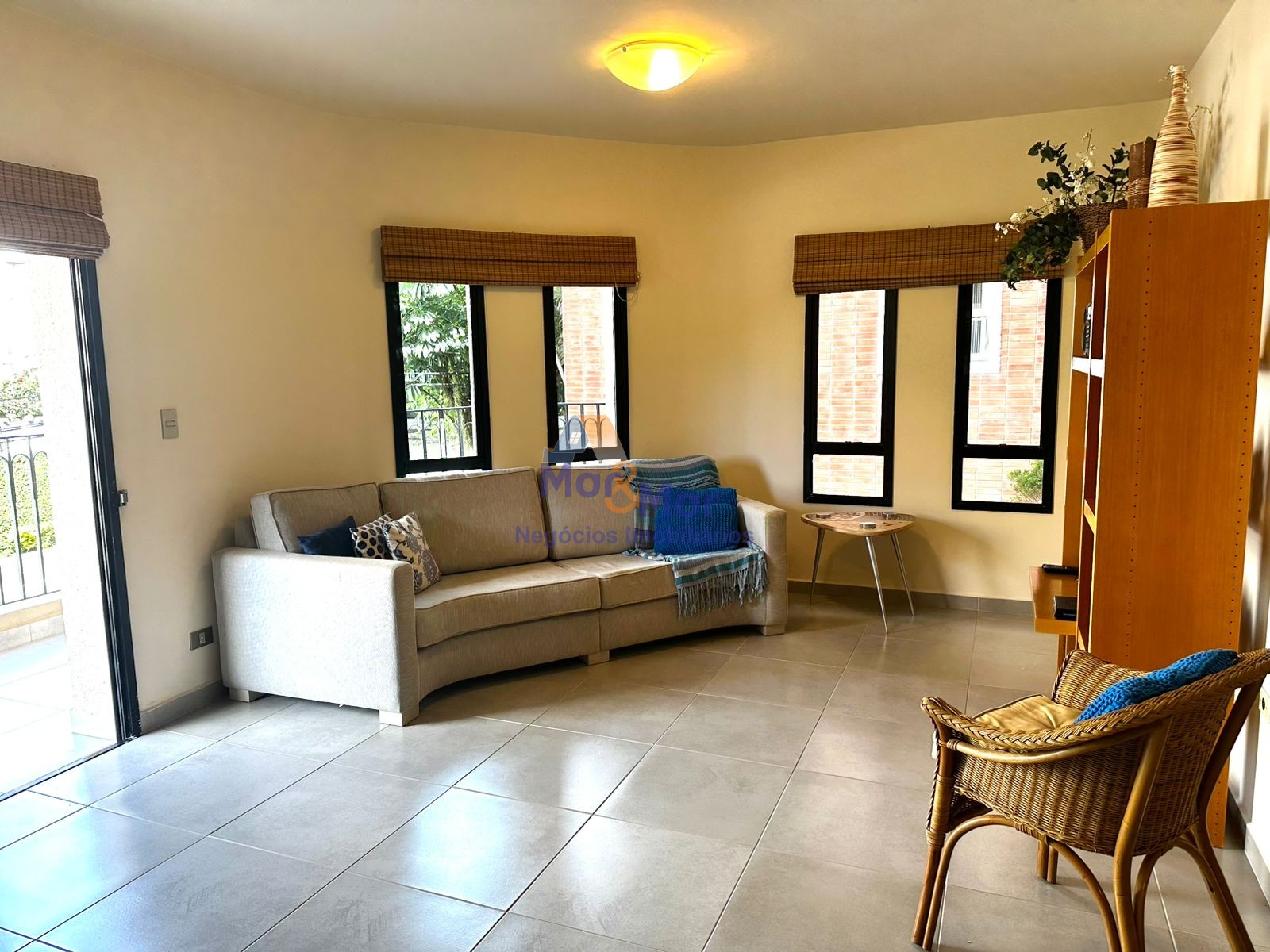 Apartamento na Praia da Enseada, Guarujá - SP