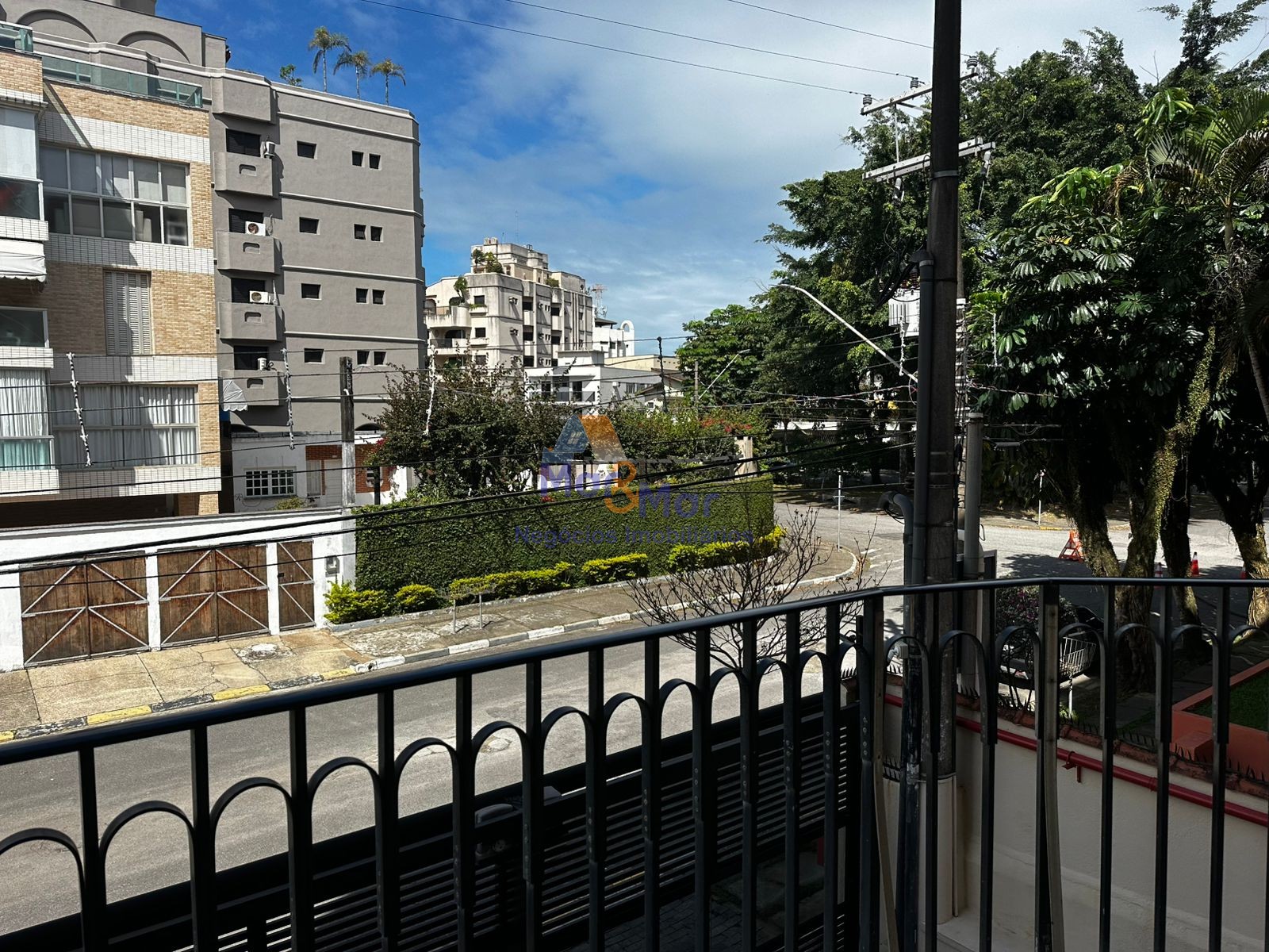Apartamento na Praia da Enseada, Guarujá - SP
