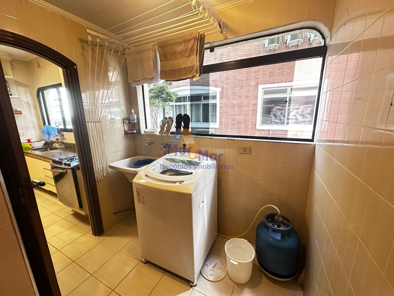 Apartamento na Praia da Enseada, Guarujá - SP