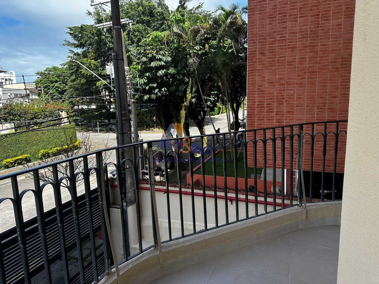 Apartamento na Praia da Enseada, Guarujá - SP