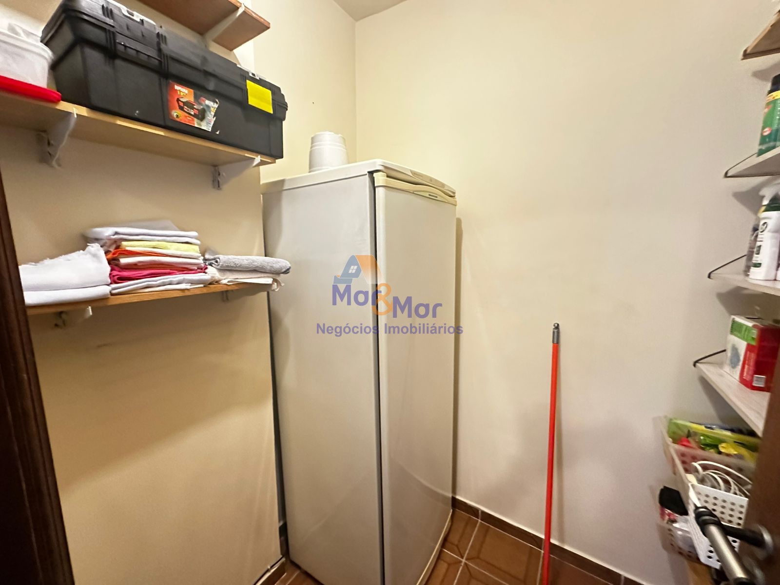 Apartamento na Praia da Enseada, Guarujá - SP