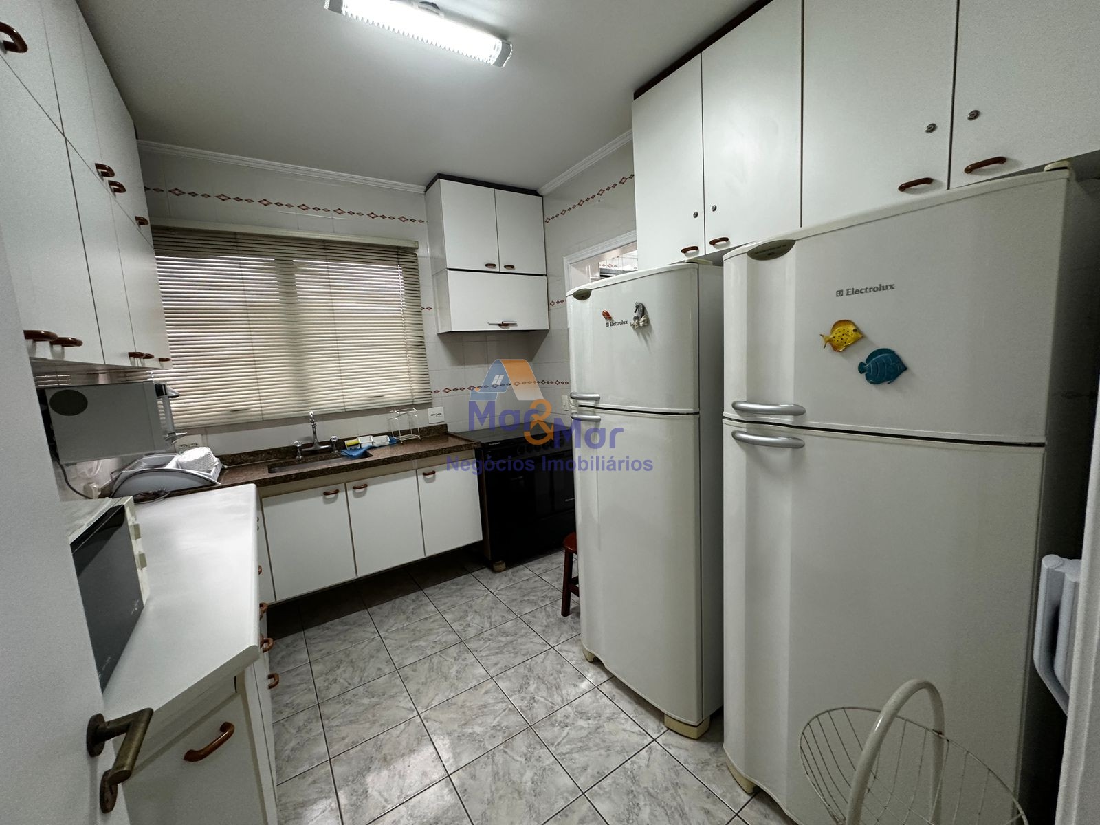 Apartamento na Praia das Pitangueiras, Guarujá - SP