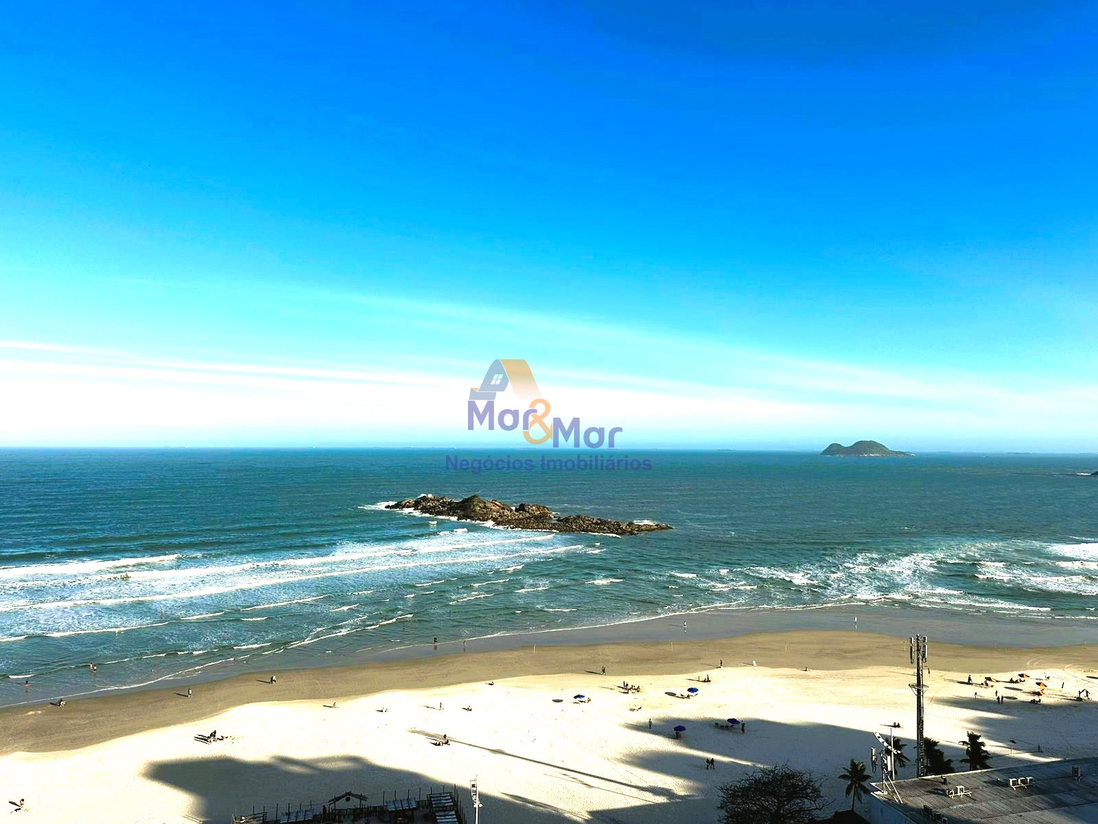 Apartamento Frente ao Mar nas Pitangueiras, Guarujá - SP