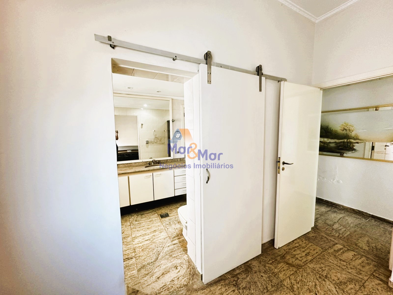 Apartamento Frente ao Mar nas Pitangueiras, Guarujá - SP