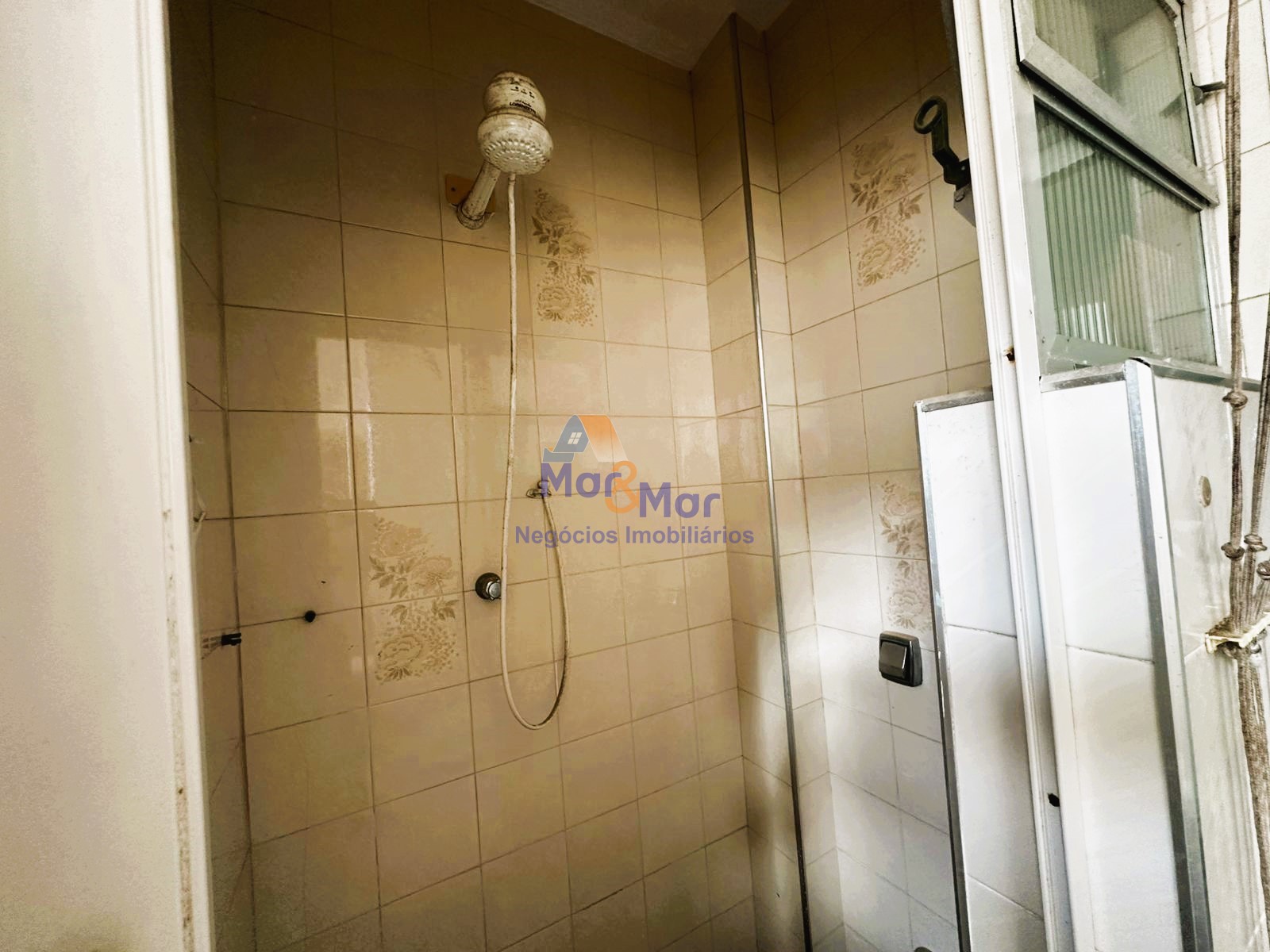 Apartamento Frente ao Mar nas Pitangueiras, Guarujá - SP