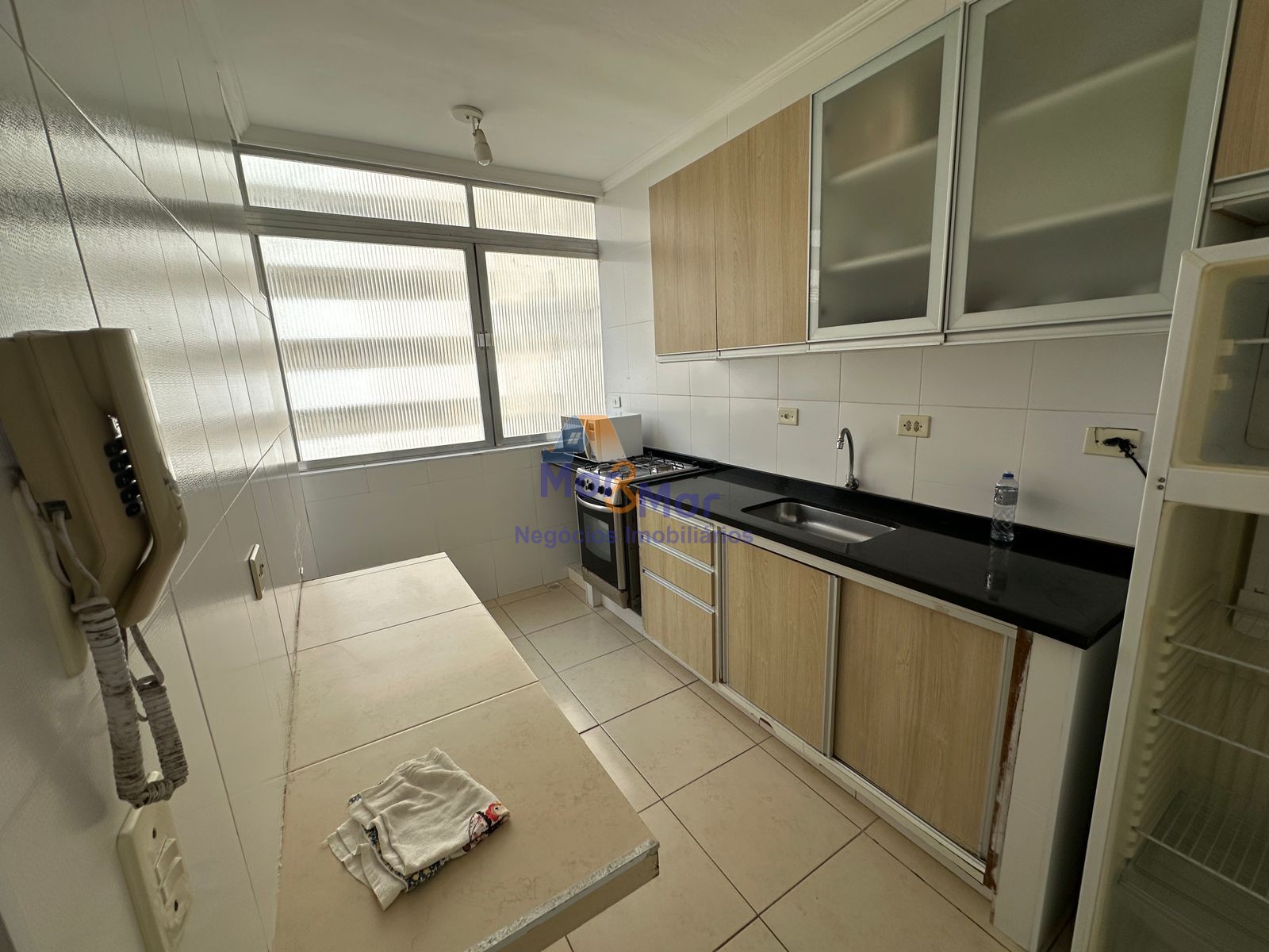 Apartamento na Praia das Pitangueiras, Guarujá - SP