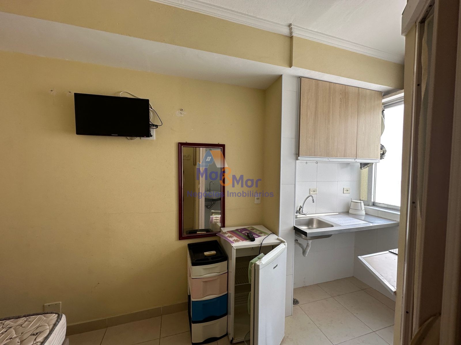 Apartamento na Praia das Pitangueiras, Guarujá - SP