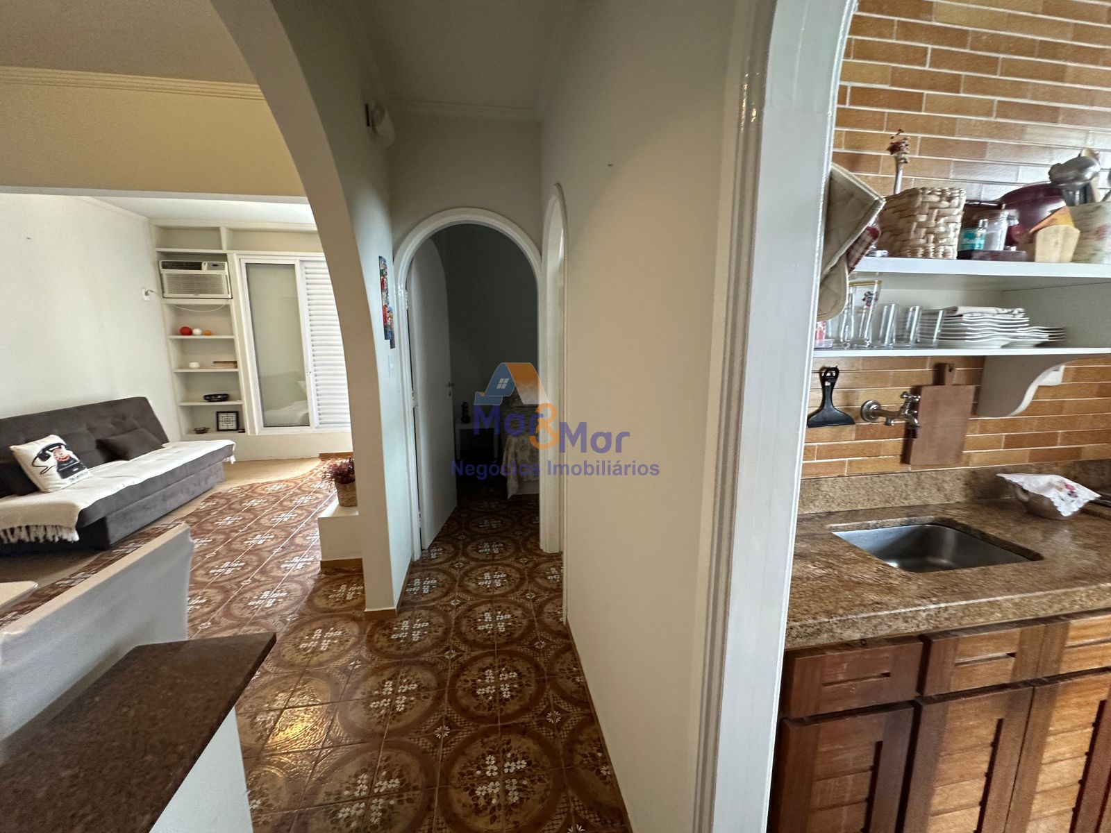 Apartamento na Praia das Pitangueiras, Guarujá - SP