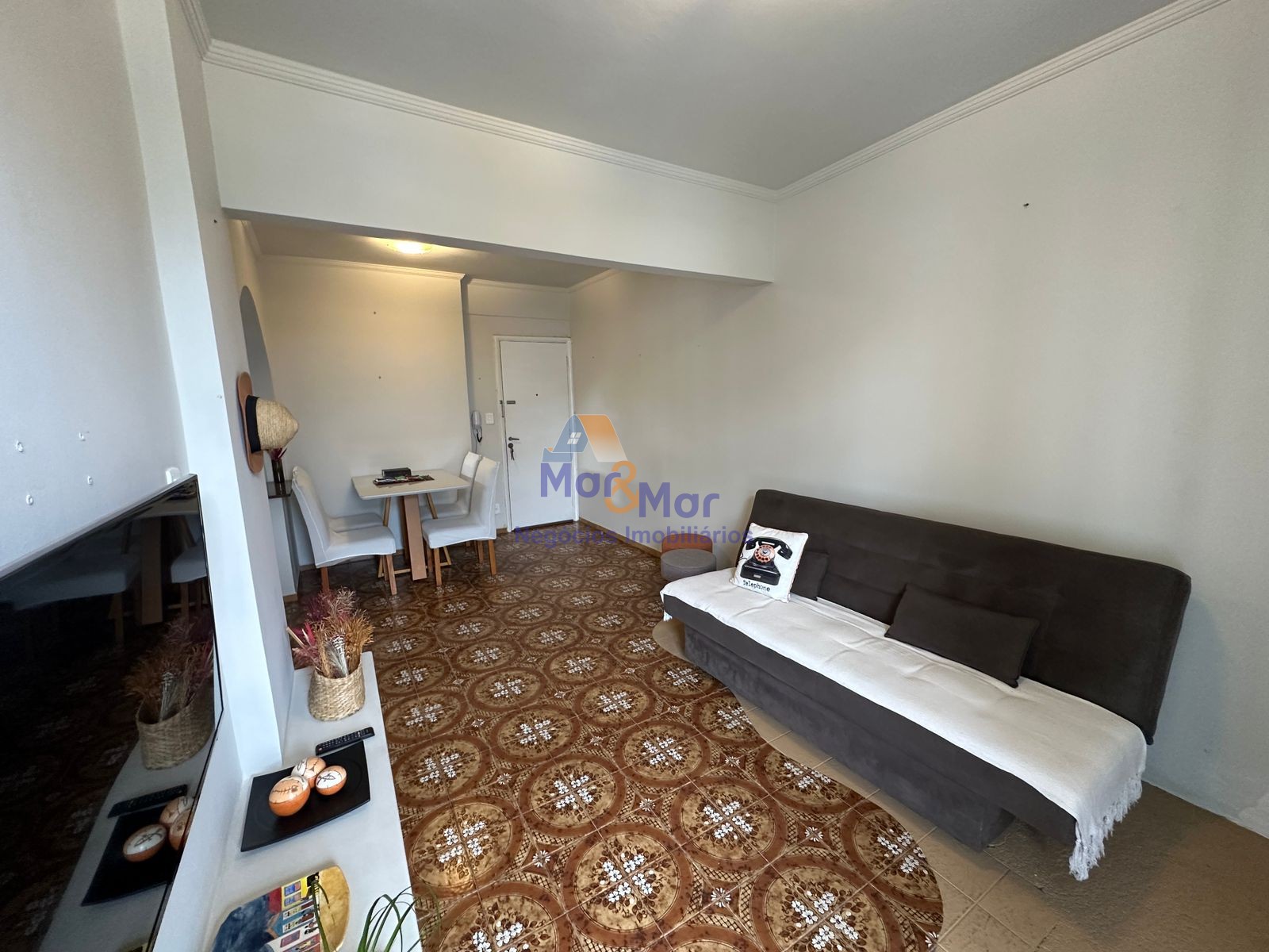 Apartamento na Praia das Pitangueiras, Guarujá - SP