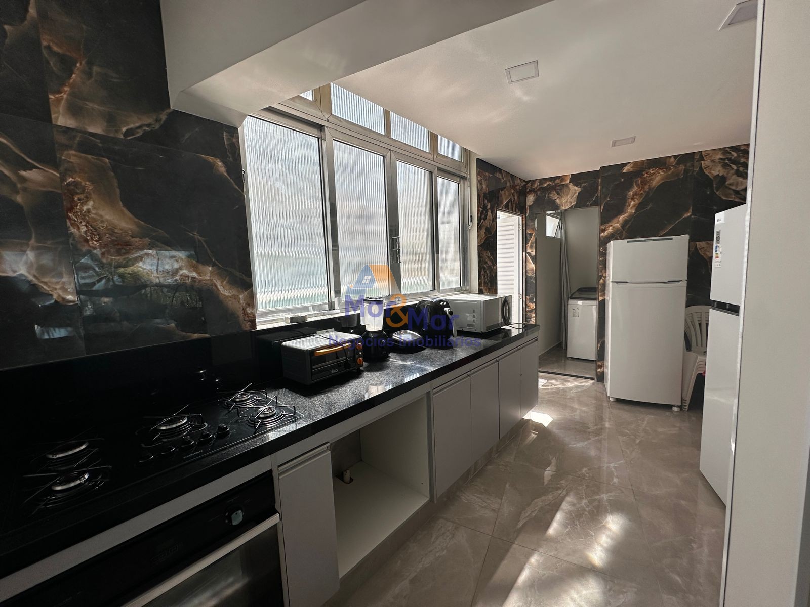 Apartamento Frente ao Mar-3-dormitorios-Pitangueiras