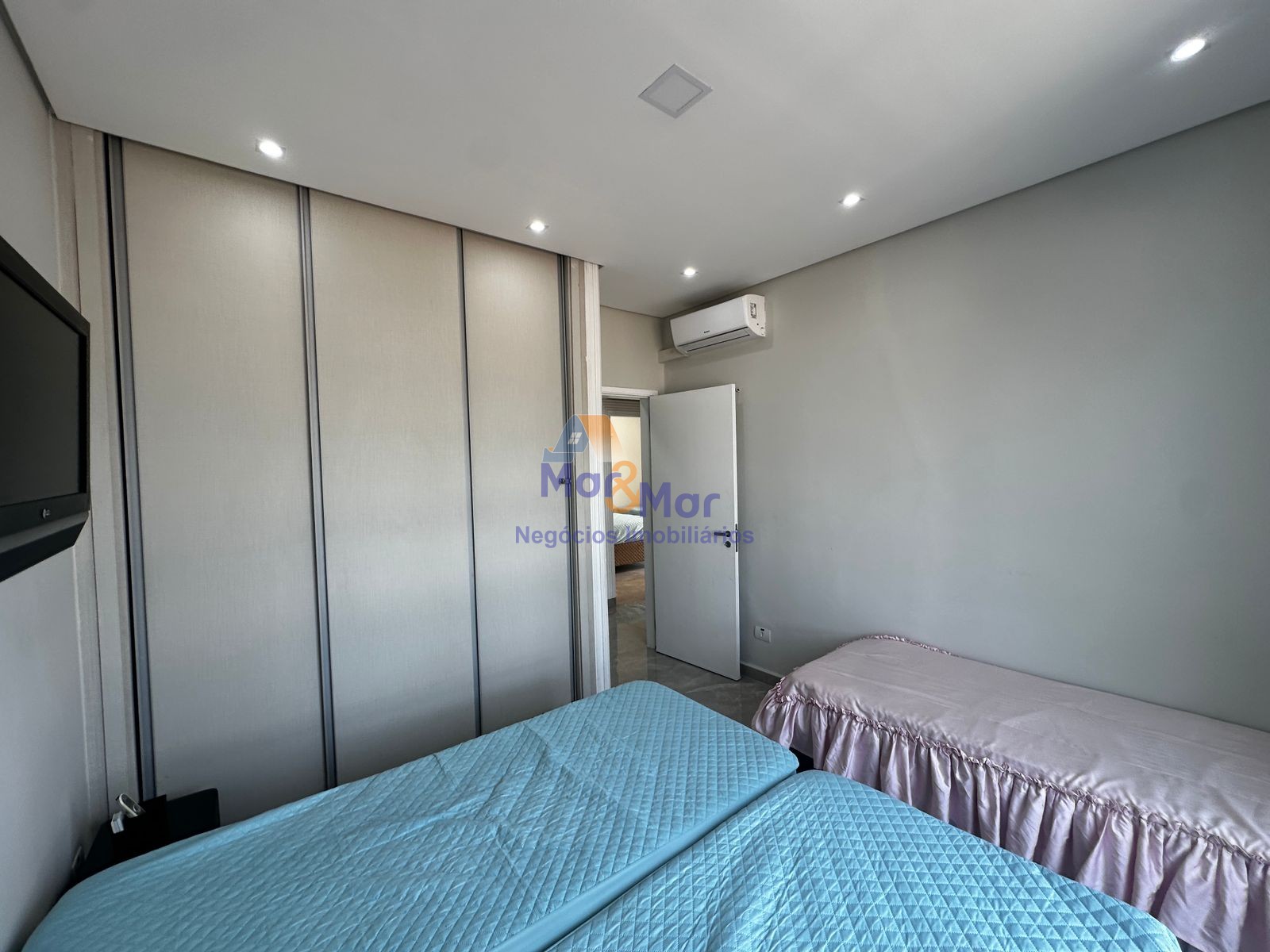 Apartamento Frente ao Mar-3-dormitorios-Pitangueiras