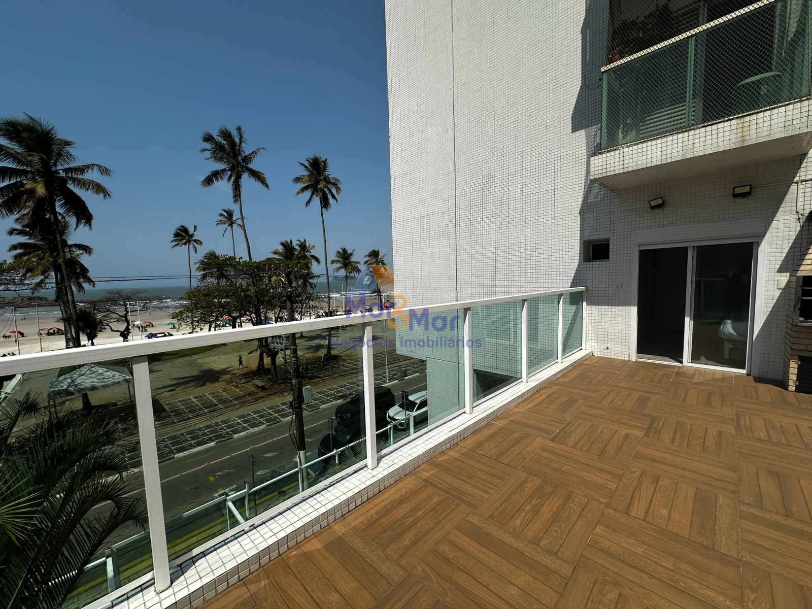 Apartamento Frente ao Mar-3-dormitorios-Pitangueiras