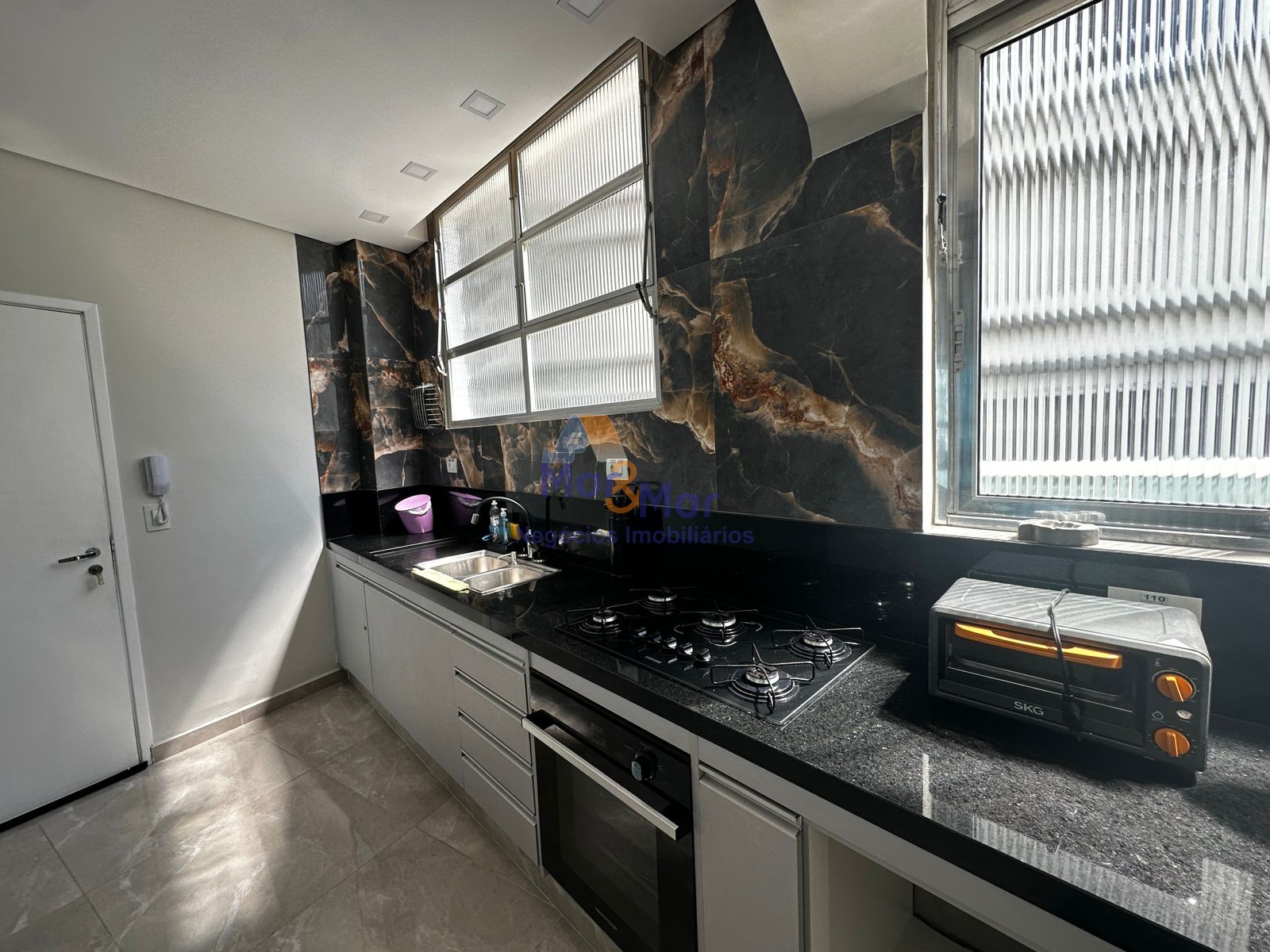 Apartamento Frente ao Mar-3-dormitorios-Pitangueiras