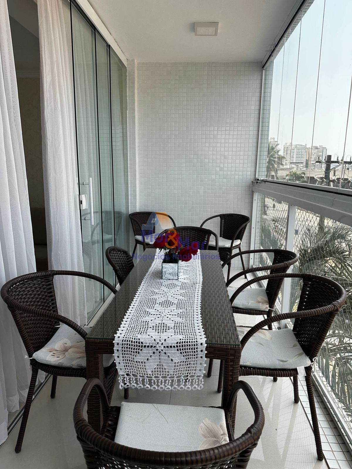 Apartamento Frente ao Mar nas Pitangueiras, Guarujá - SP