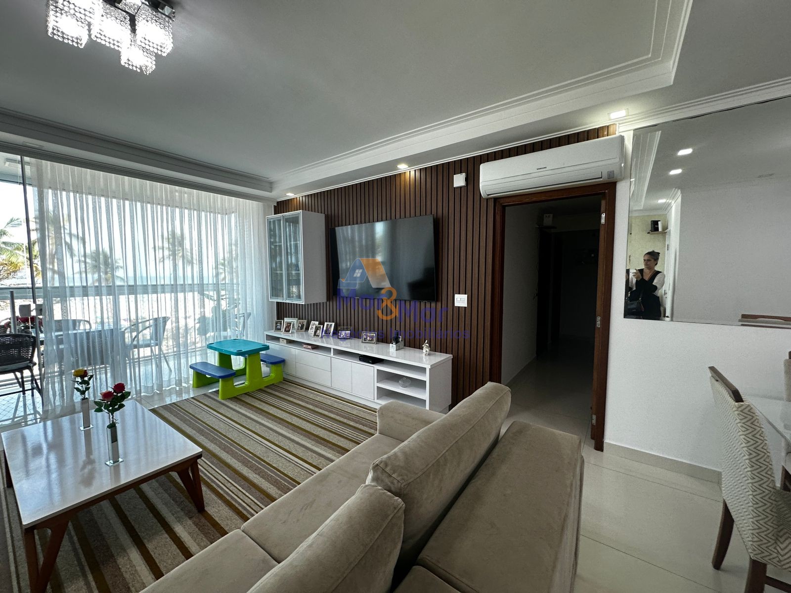 Apartamento Frente ao Mar nas Pitangueiras, Guarujá - SP