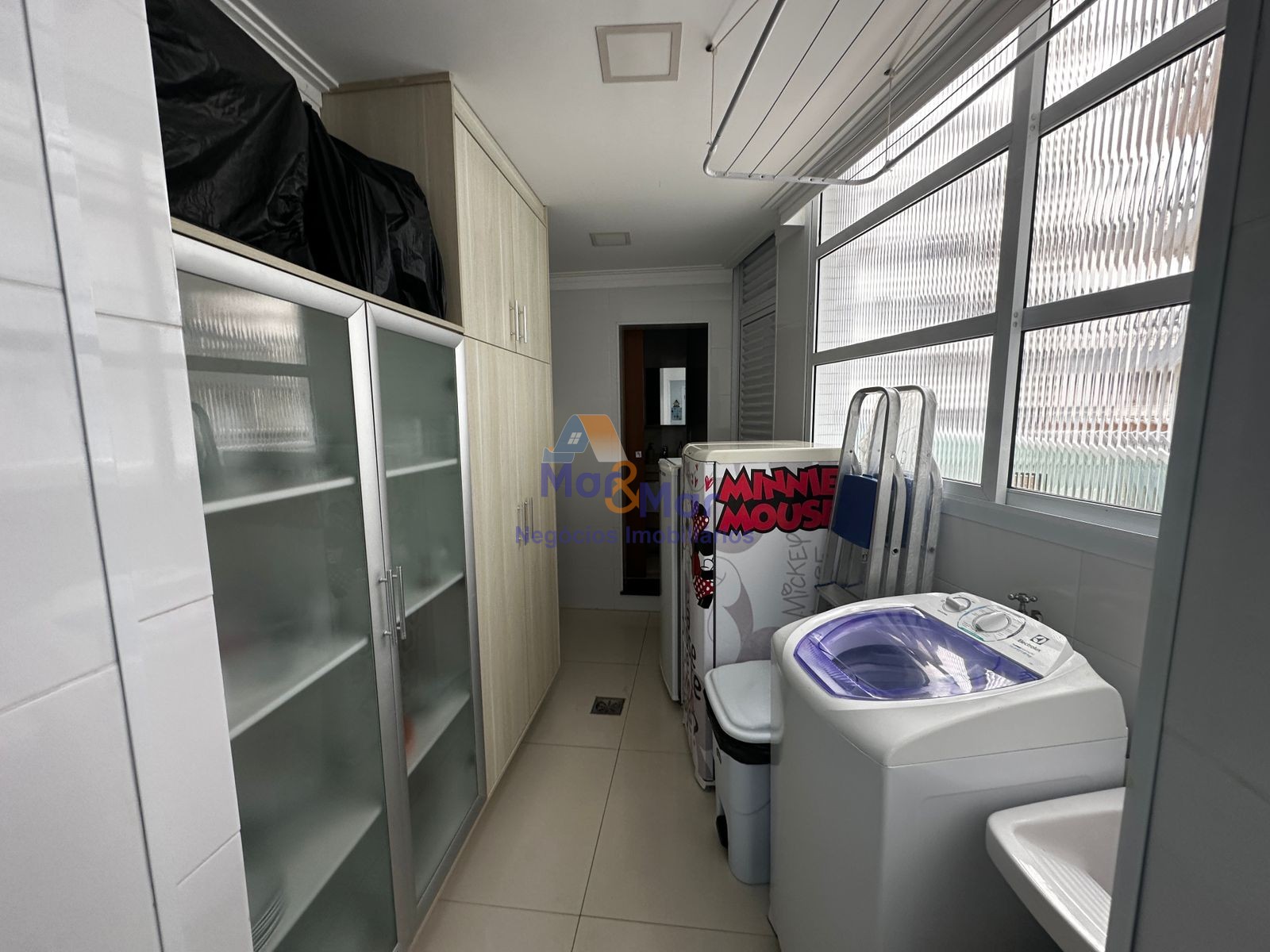 Apartamento Frente ao Mar nas Pitangueiras, Guarujá - SP