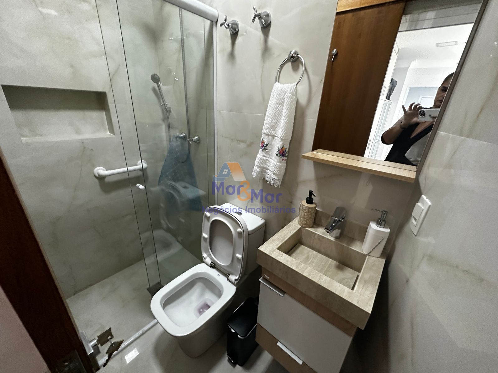 Apartamento Frente ao Mar nas Pitangueiras, Guarujá - SP