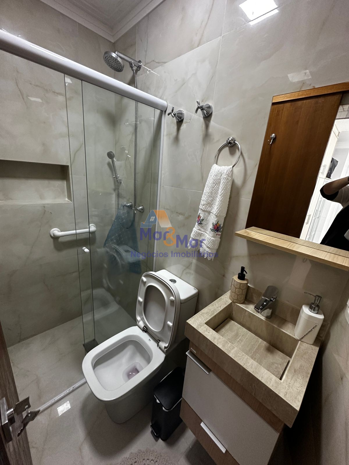 Apartamento Frente ao Mar nas Pitangueiras, Guarujá - SP