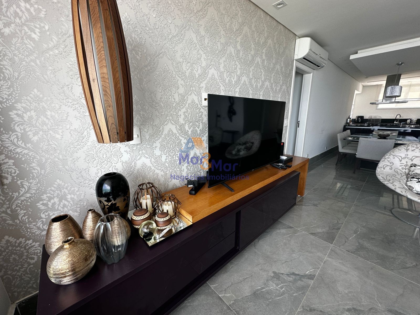 Apartamento Frente ao Mar nas Pitangueiras, Guarujá - SP