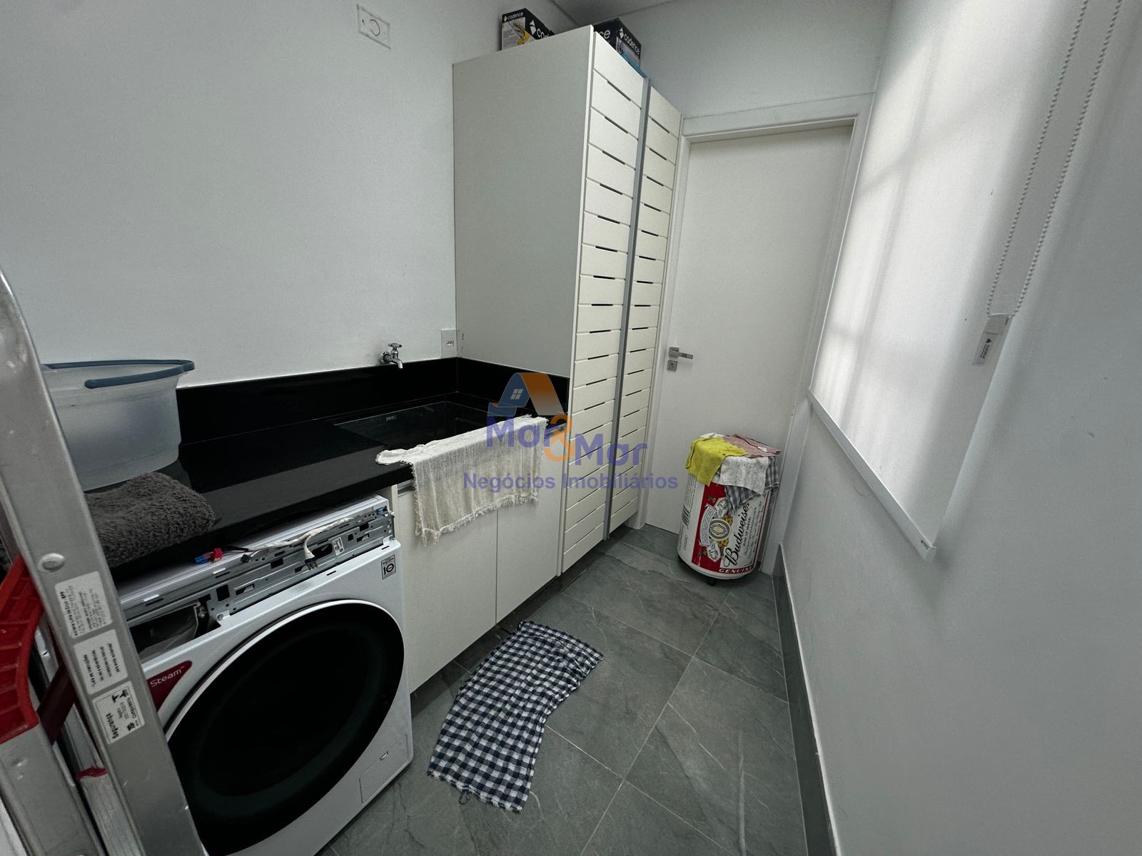 Apartamento Frente ao Mar nas Pitangueiras, Guarujá - SP