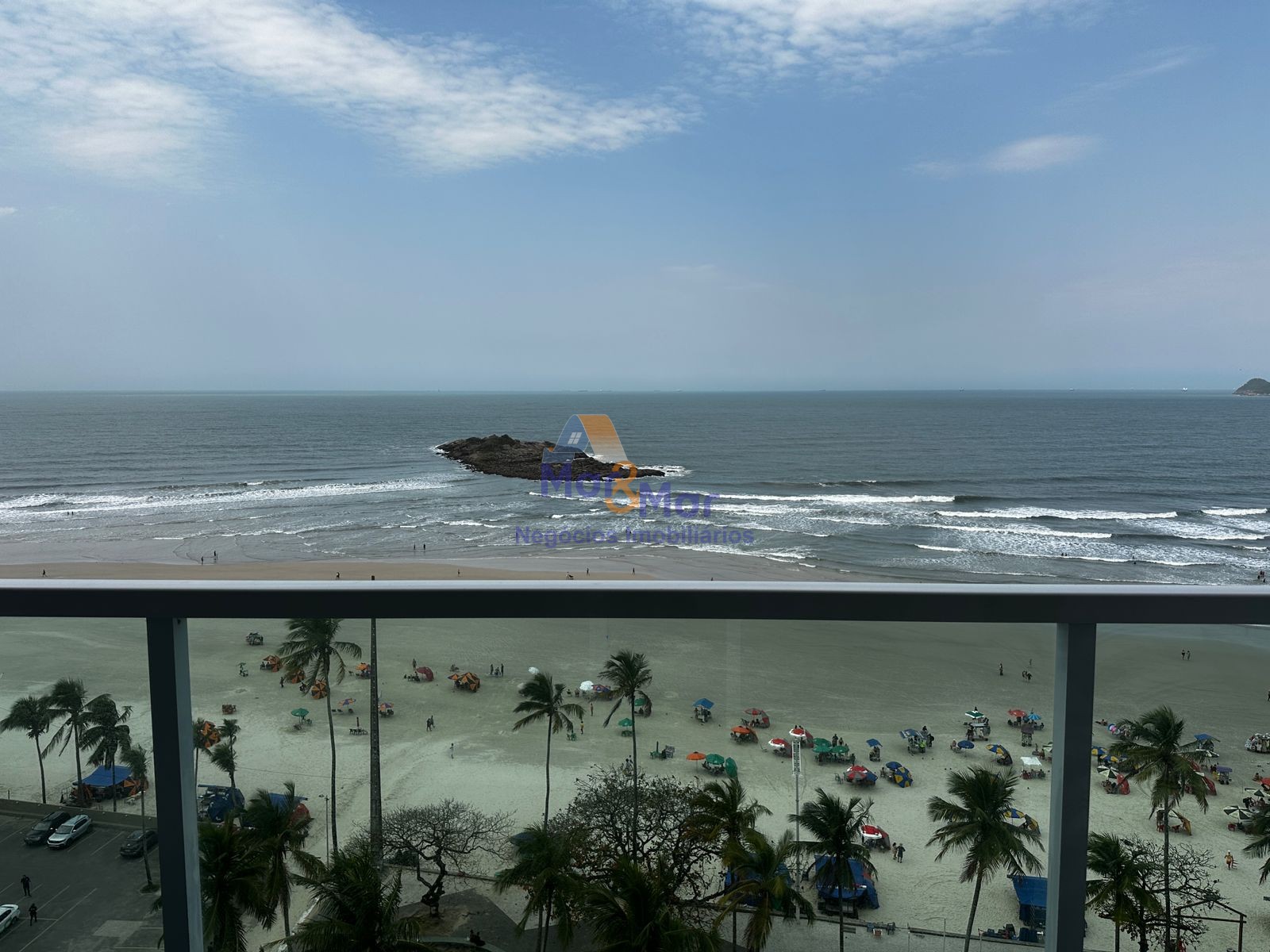 Apartamento Frente ao Mar nas Pitangueiras, Guarujá - SP