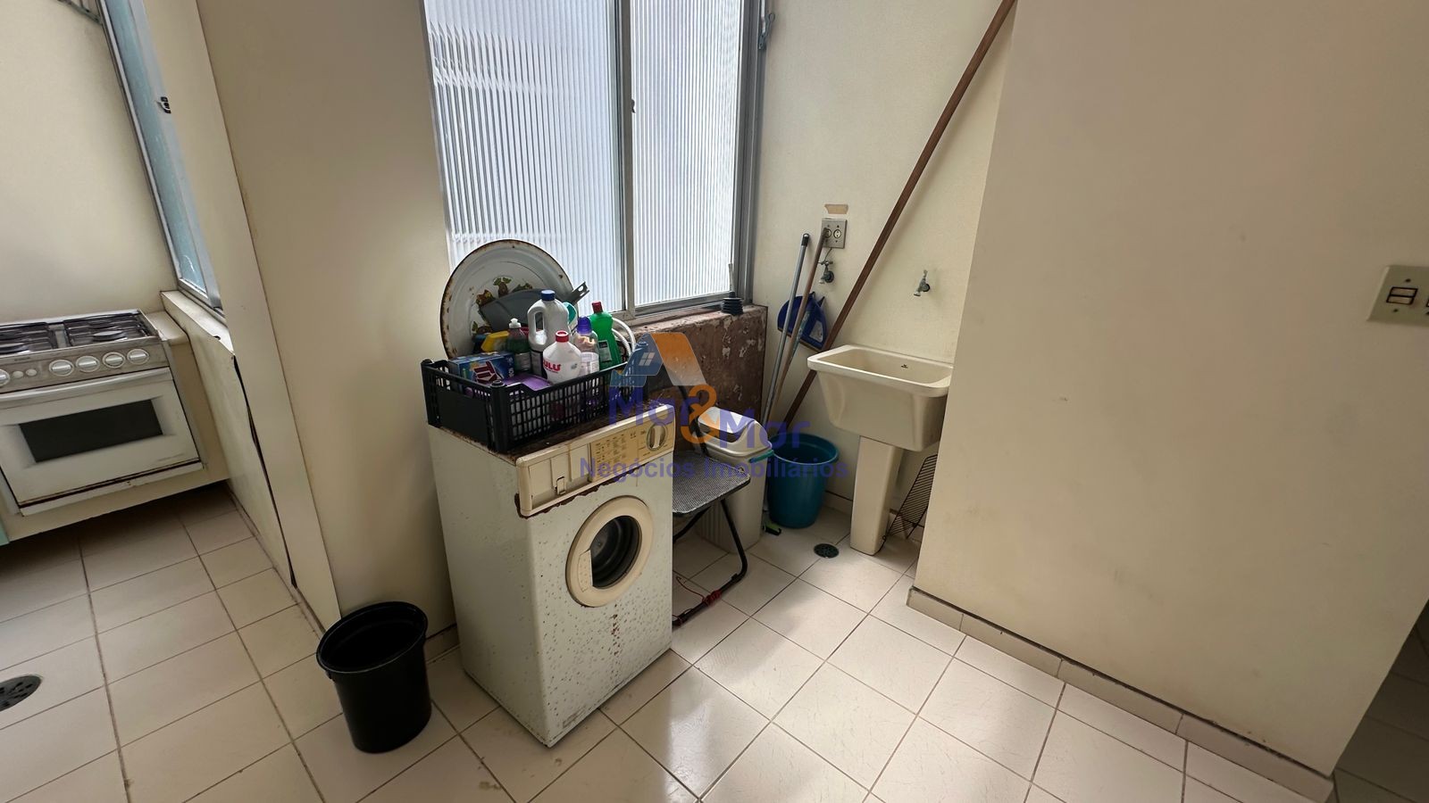 Apartamento Frente ao Mar nas Pitangueiras, Guarujá - SP