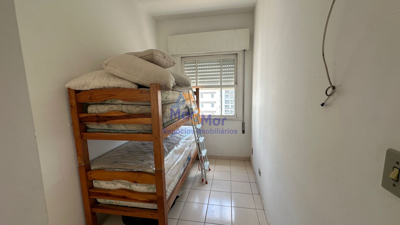 Apartamento Frente ao Mar nas Pitangueiras, Guarujá - SP