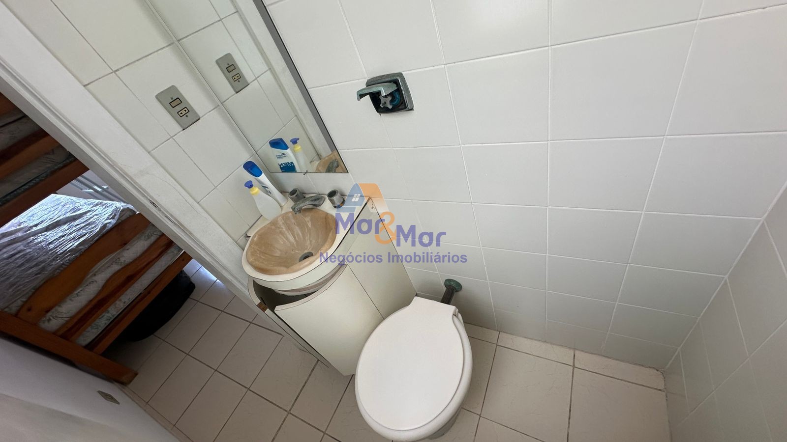 Apartamento Frente ao Mar nas Pitangueiras, Guarujá - SP