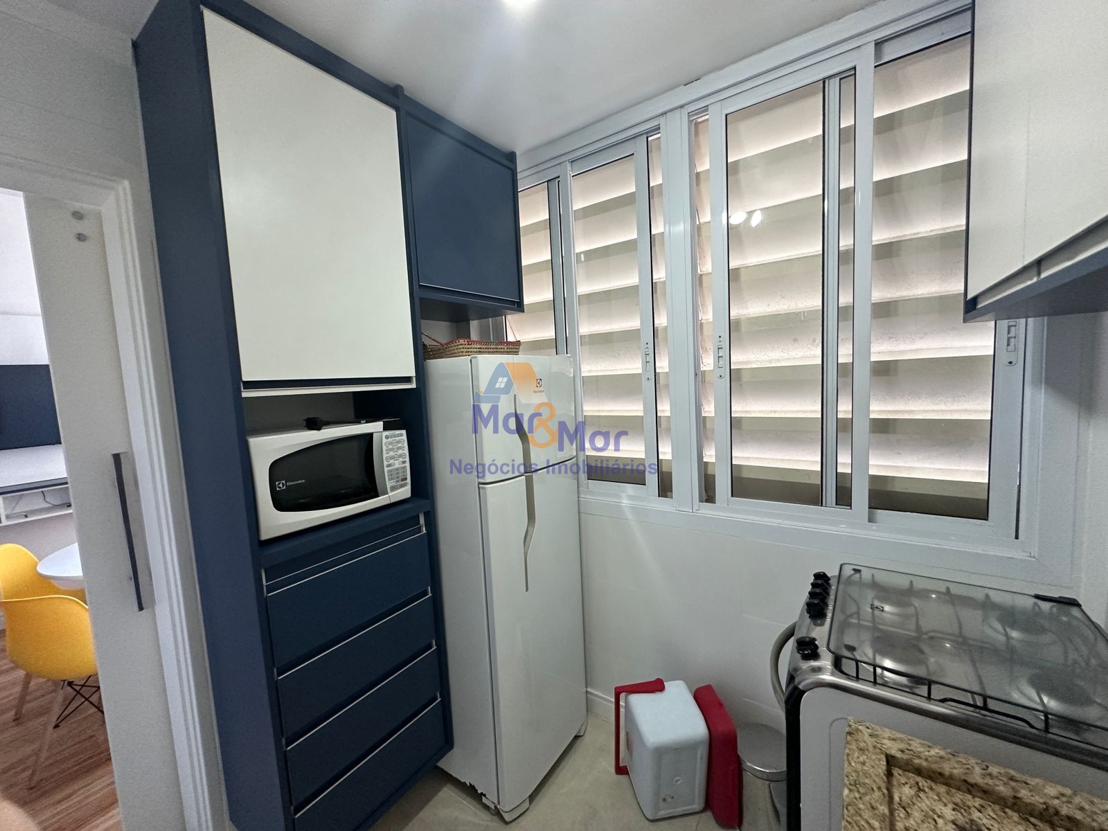 Apartamento na Praia das Pitangueiras, Guarujá - SP