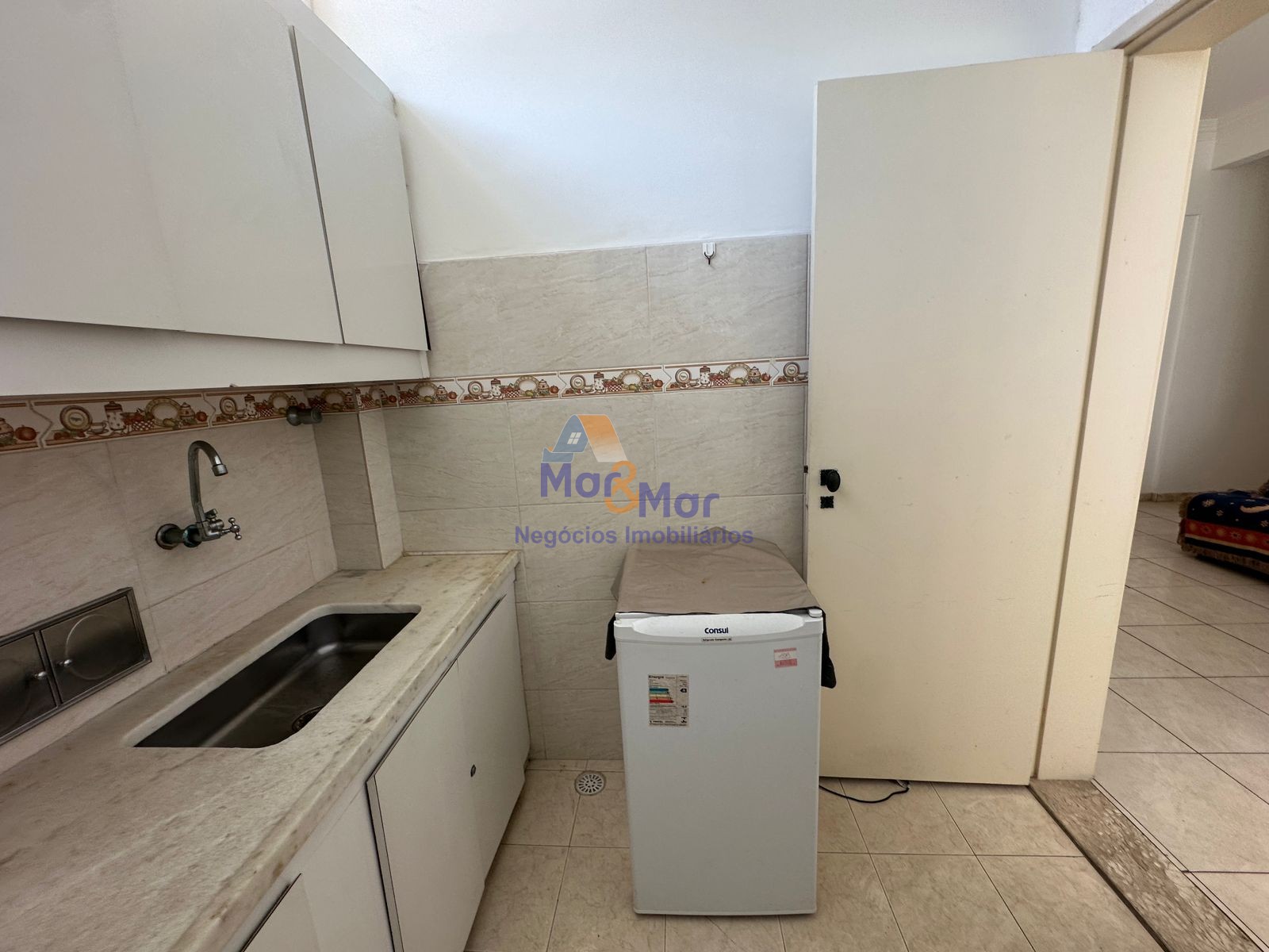 Apartamento na Praia das Pitangueiras, Guarujá - SP