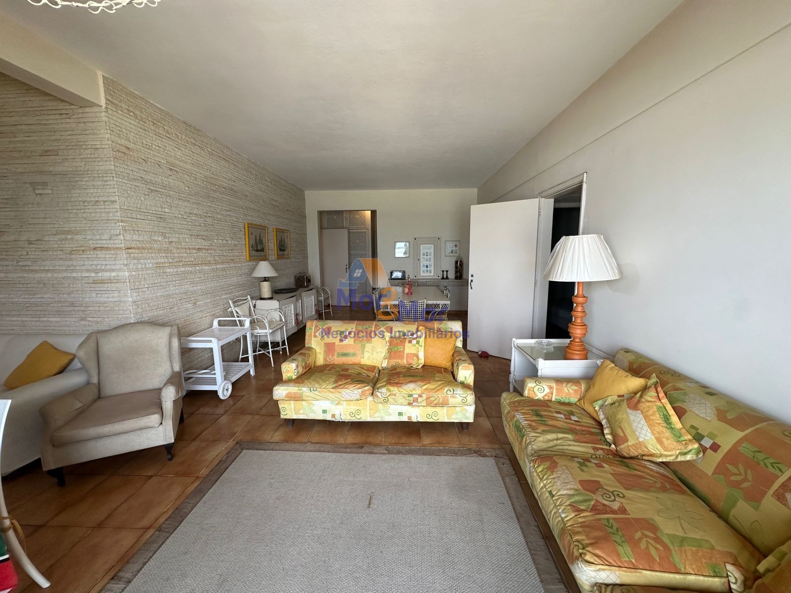 Apartamento Frente ao Mar nas Pitangueiras, Guarujá - SP