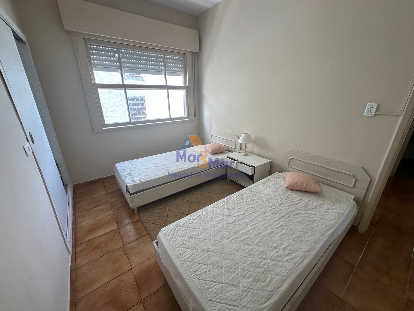 Apartamento Frente ao Mar nas Pitangueiras, Guarujá - SP