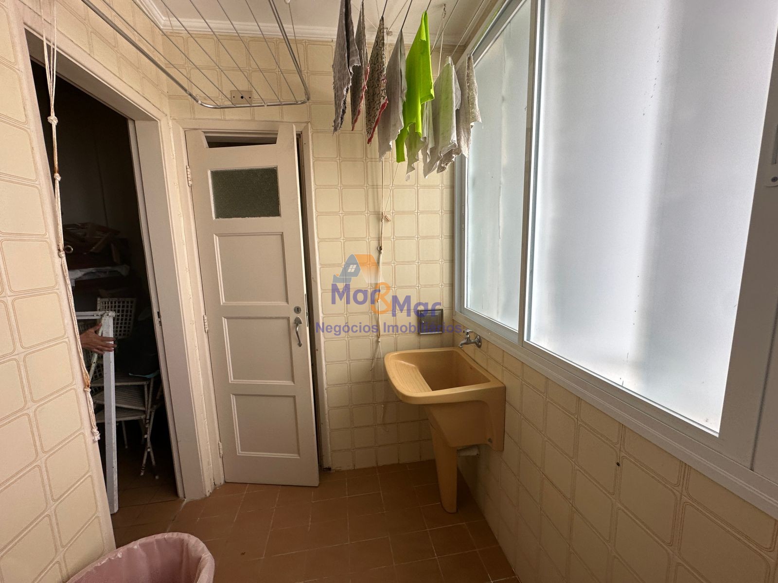 Apartamento Frente ao Mar nas Pitangueiras, Guarujá - SP