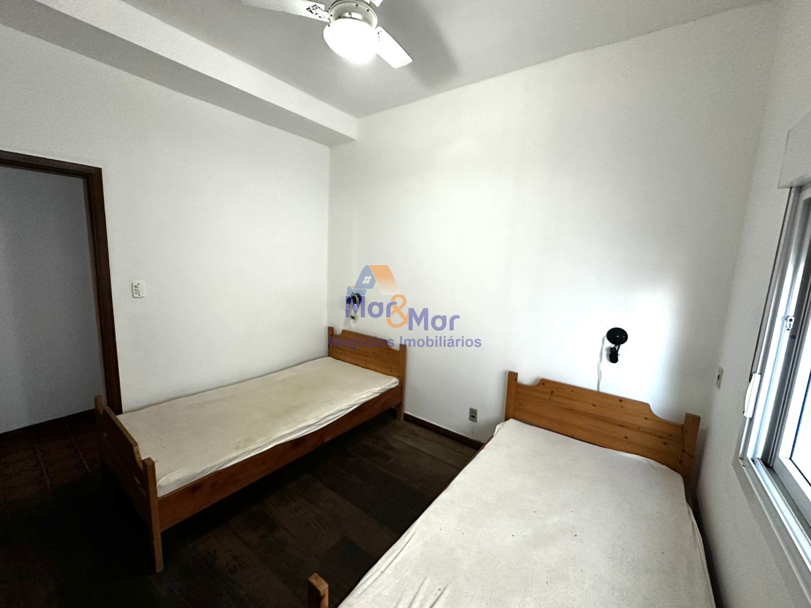 Apartamento Frente ao Mar nas Pitangueiras, Guarujá - SP