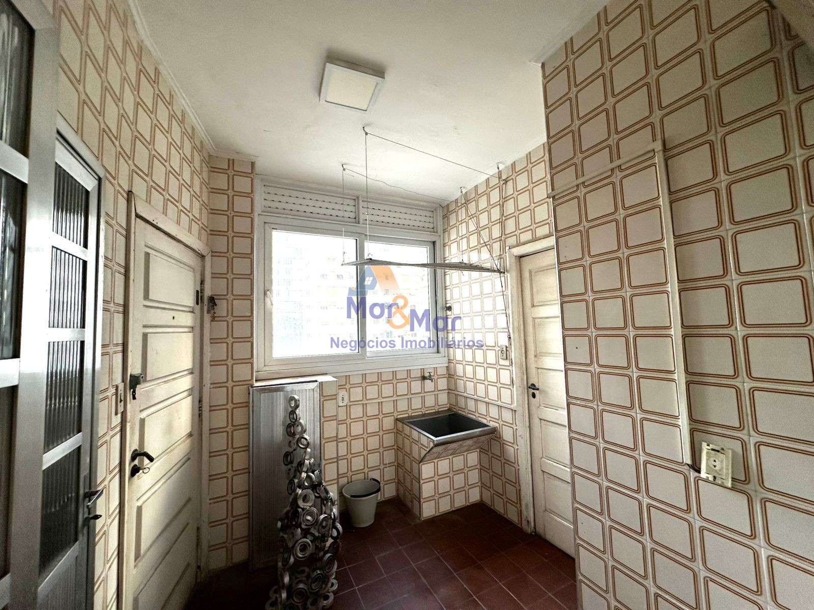 Apartamento Frente ao Mar nas Pitangueiras, Guarujá - SP