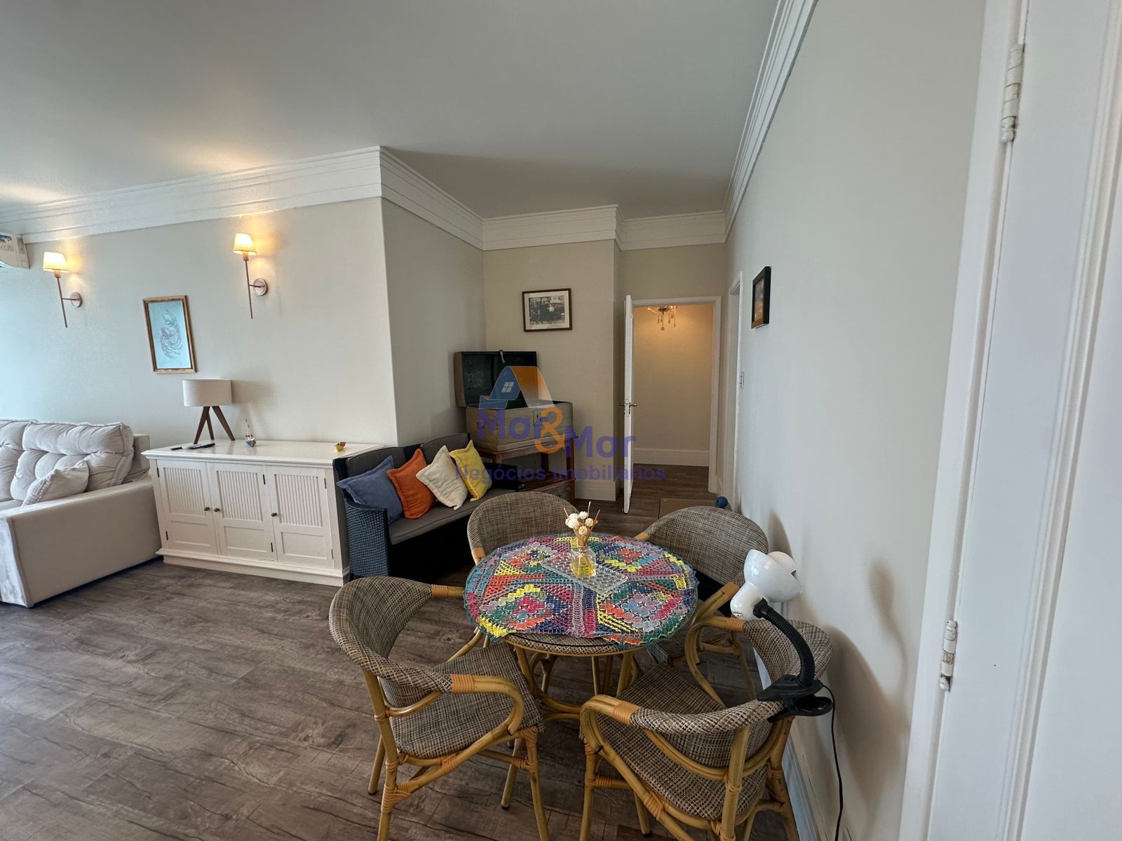 Apartamento Frente ao Mar nas Pitangueiras, Guarujá - SP