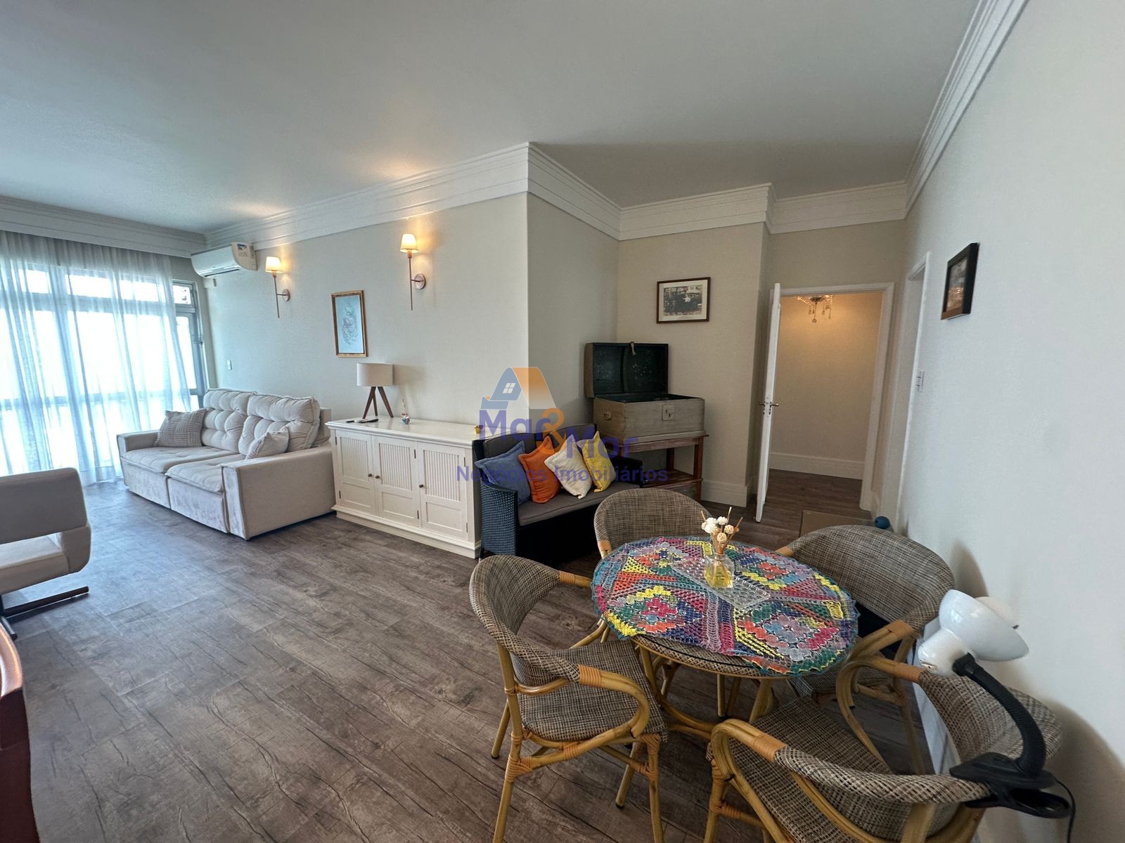 Apartamento Frente ao Mar nas Pitangueiras, Guarujá - SP