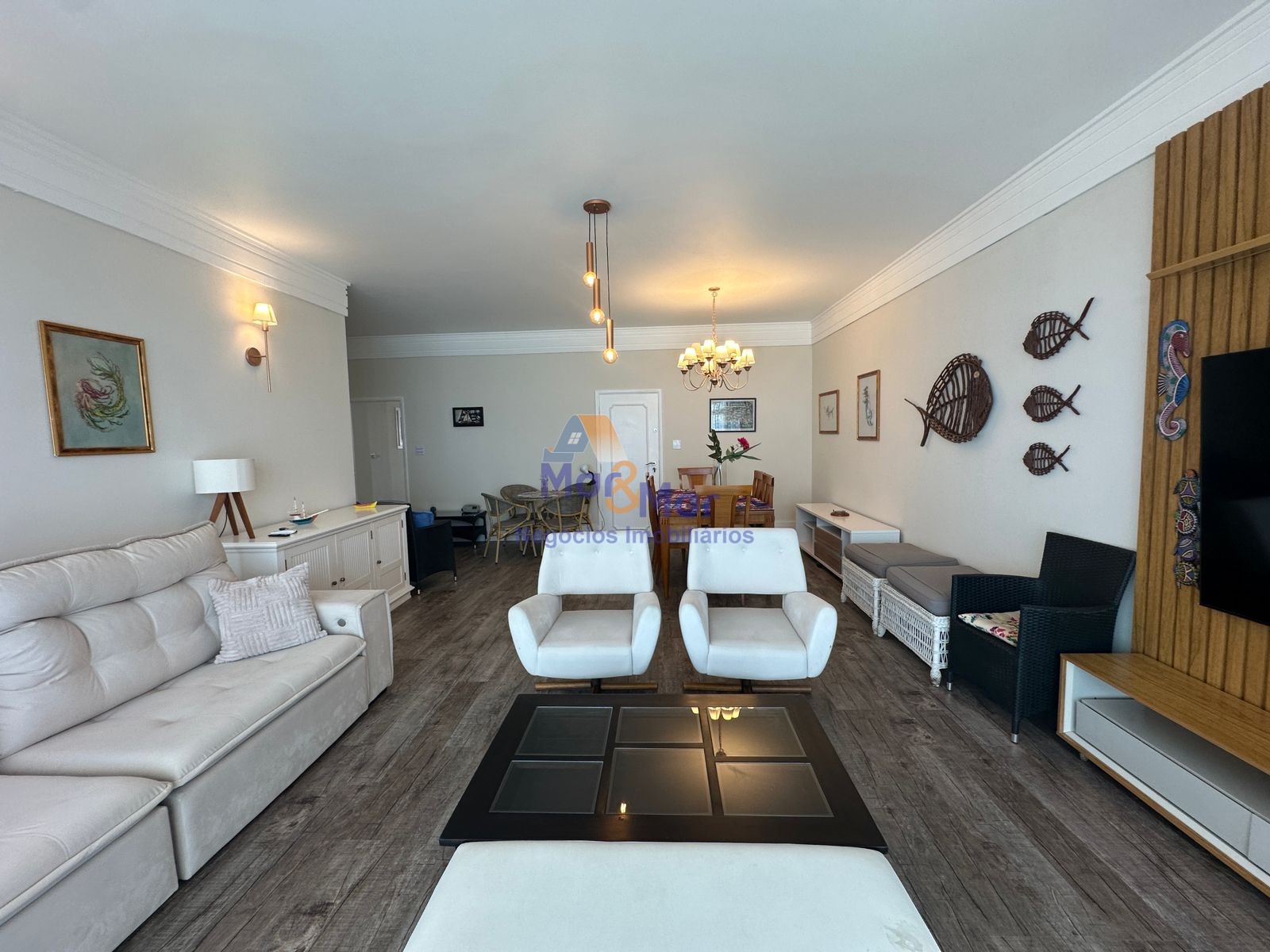 Apartamento Frente ao Mar nas Pitangueiras, Guarujá - SP
