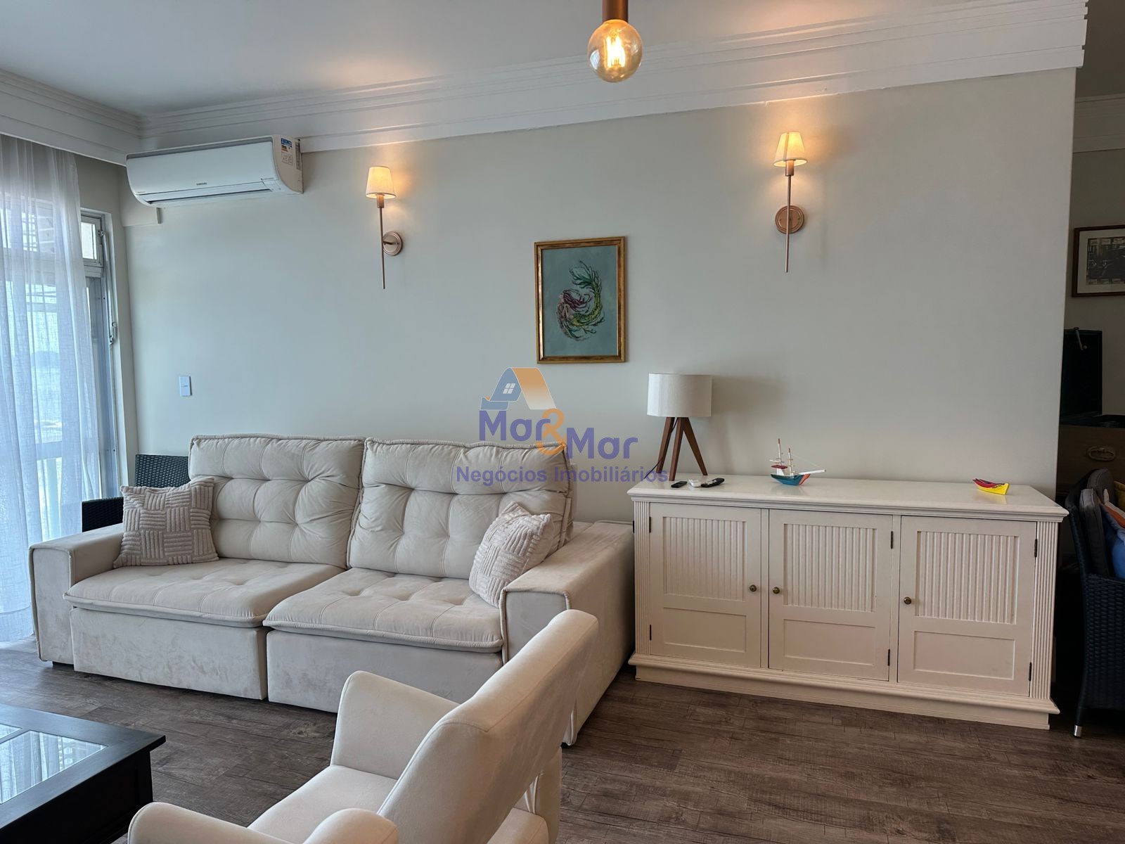 Apartamento Frente ao Mar nas Pitangueiras, Guarujá - SP