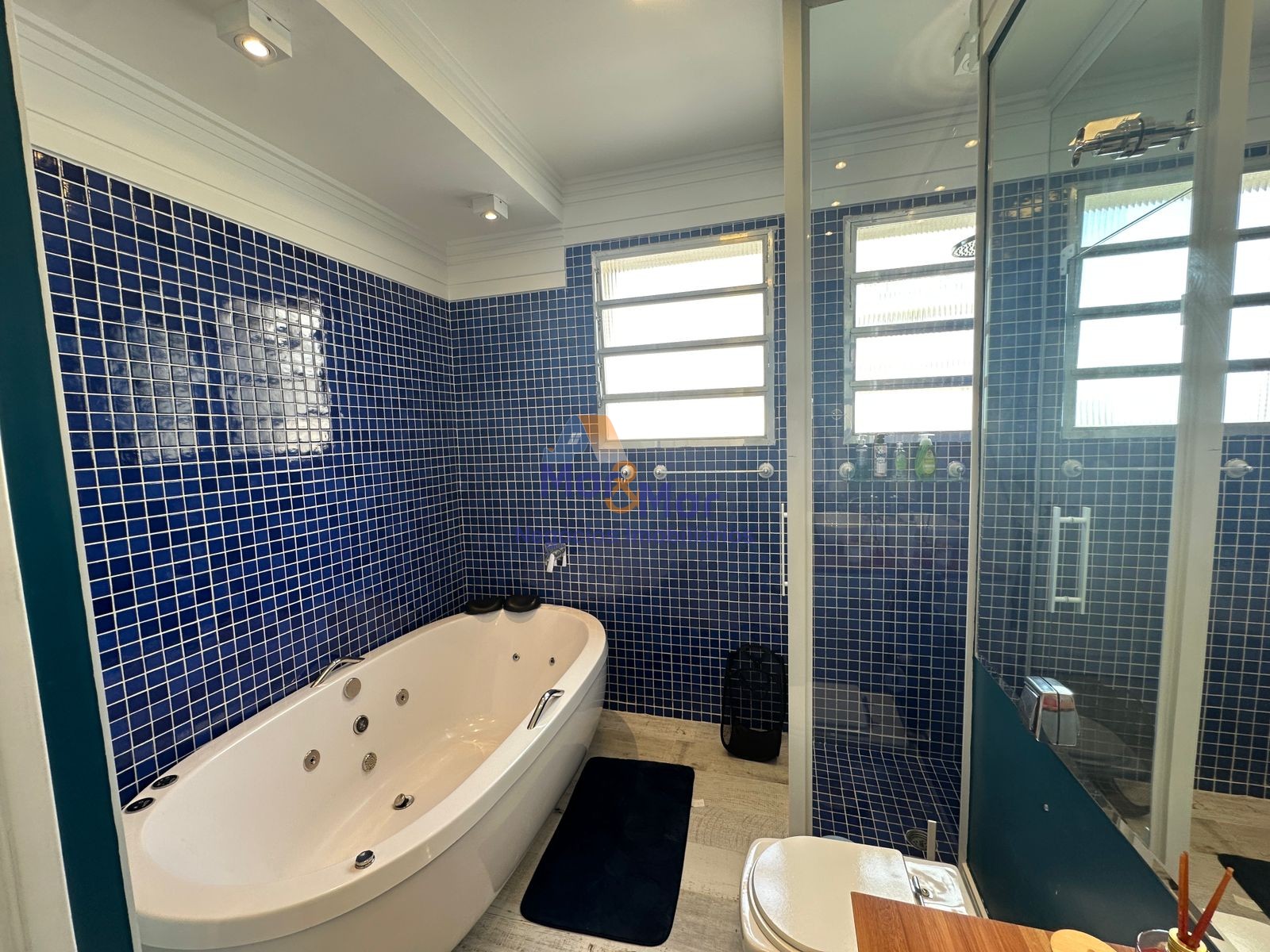 Apartamento Frente ao Mar nas Pitangueiras, Guarujá - SP