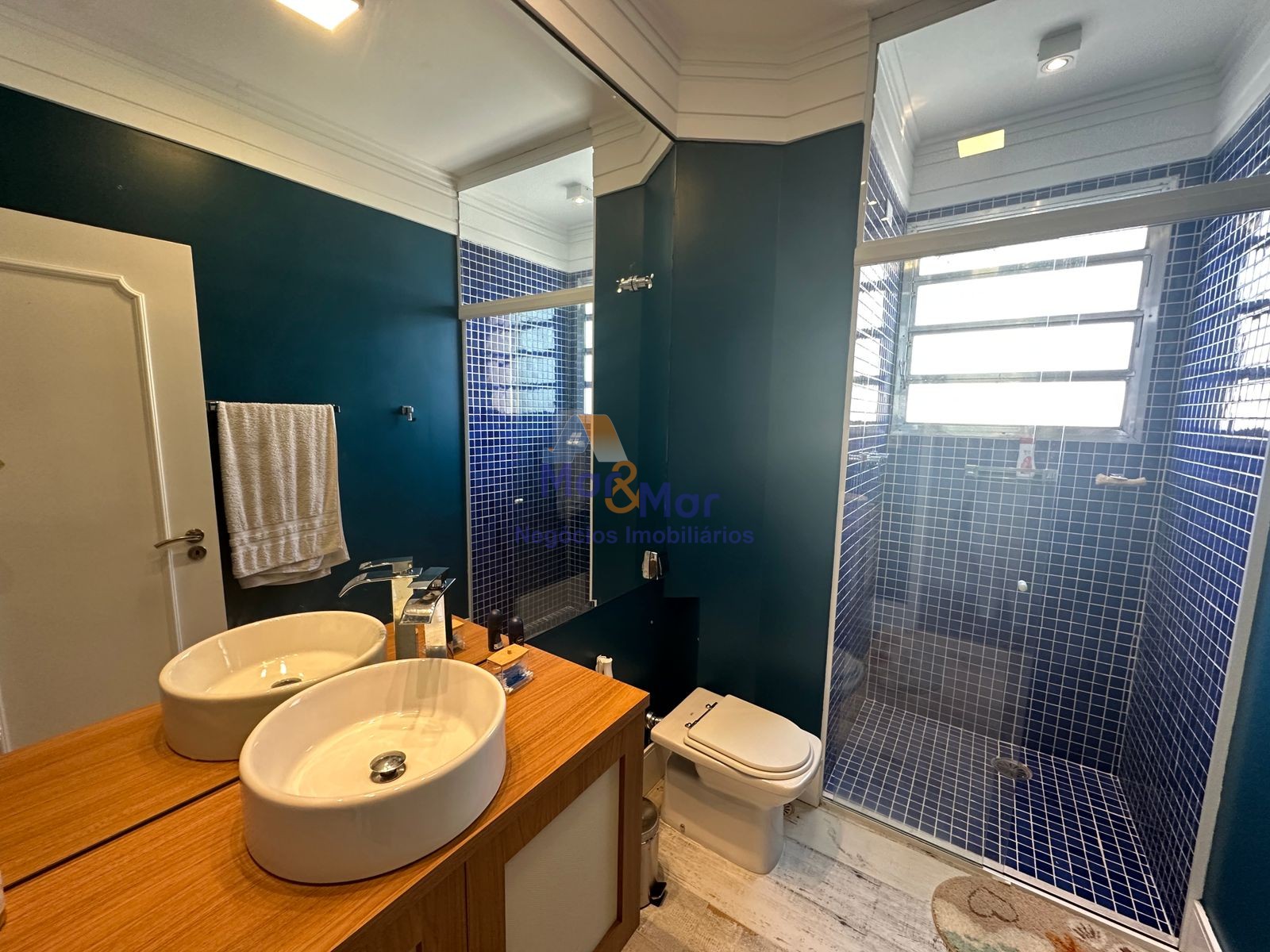 Apartamento Frente ao Mar nas Pitangueiras, Guarujá - SP